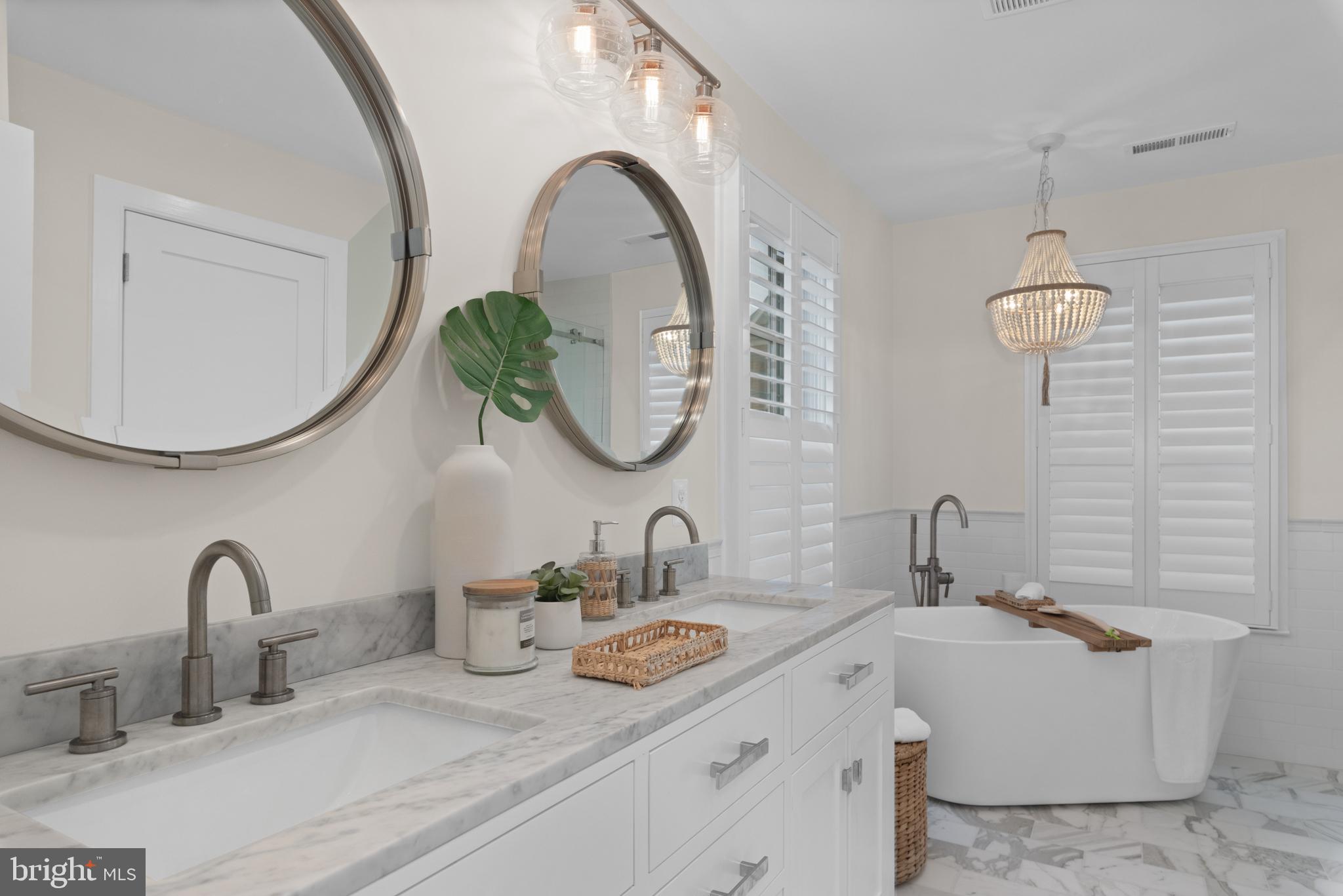 HISTORIC DISTRICT - Residential