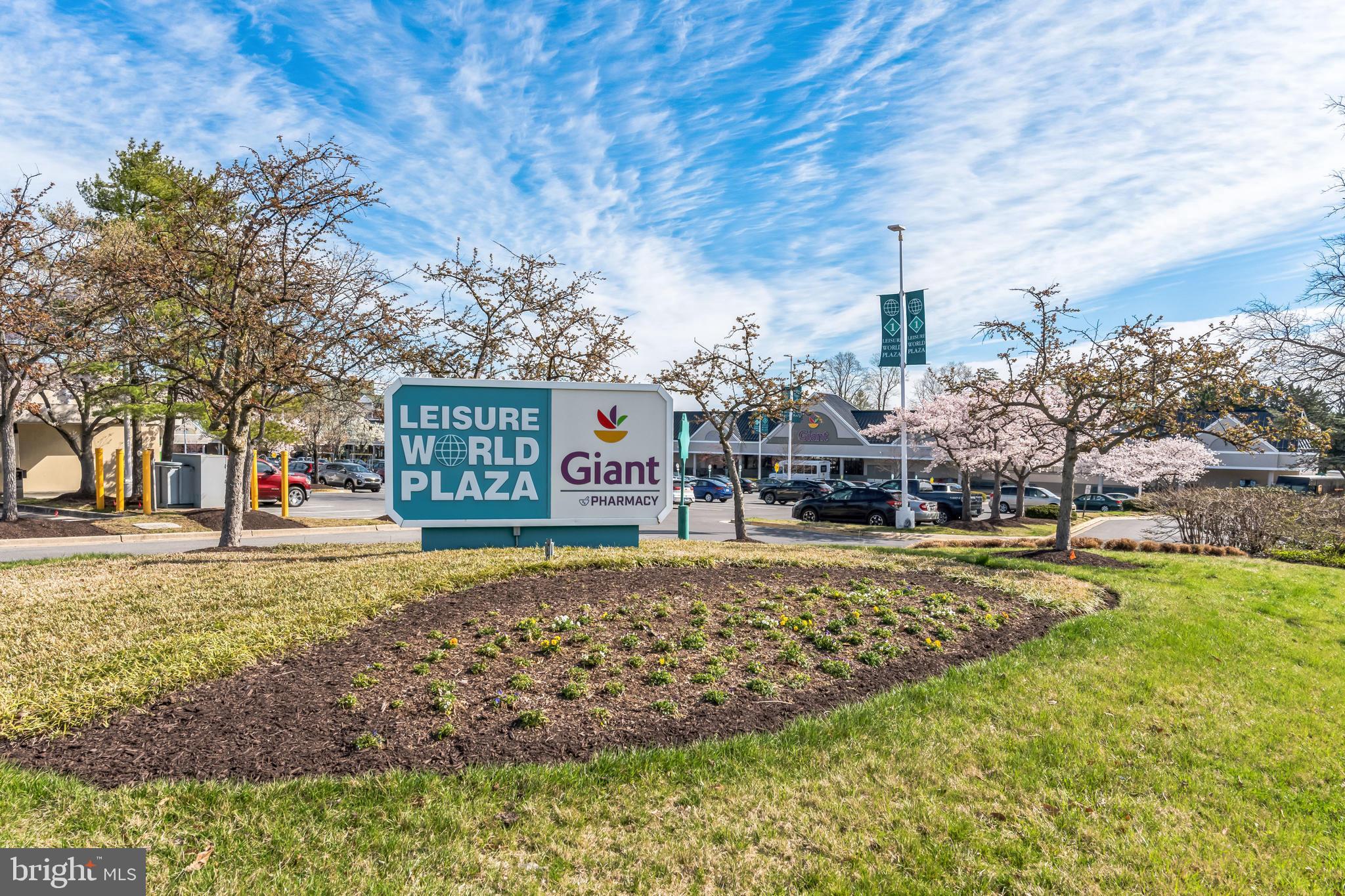 LEISURE WORLD - Residential