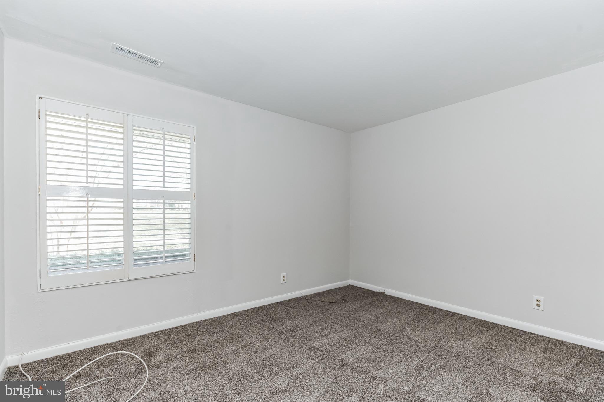 LEISURE WORLD - Residential