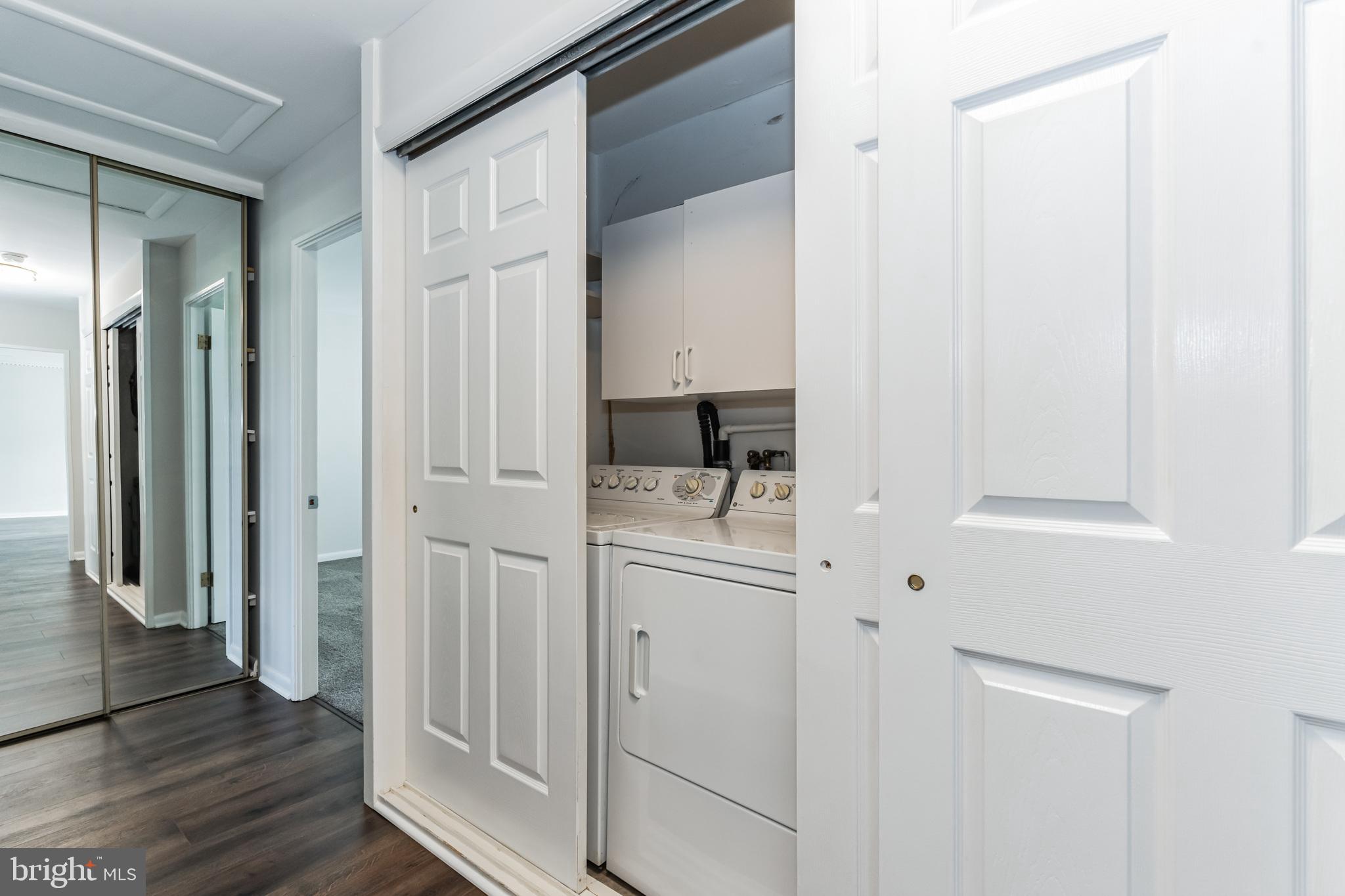 LEISURE WORLD - Residential