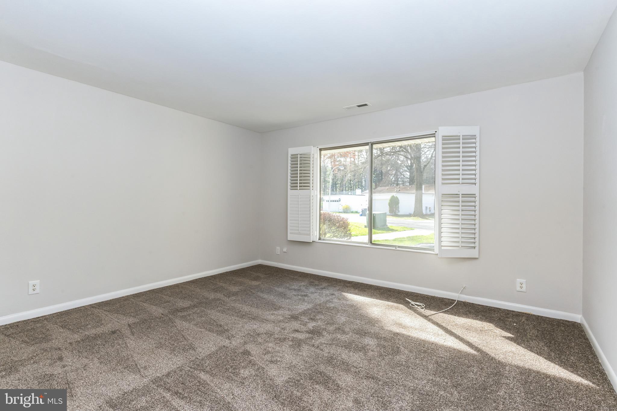 LEISURE WORLD - Residential