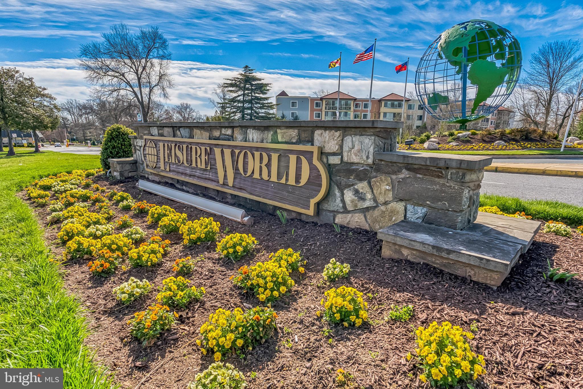 LEISURE WORLD - Residential