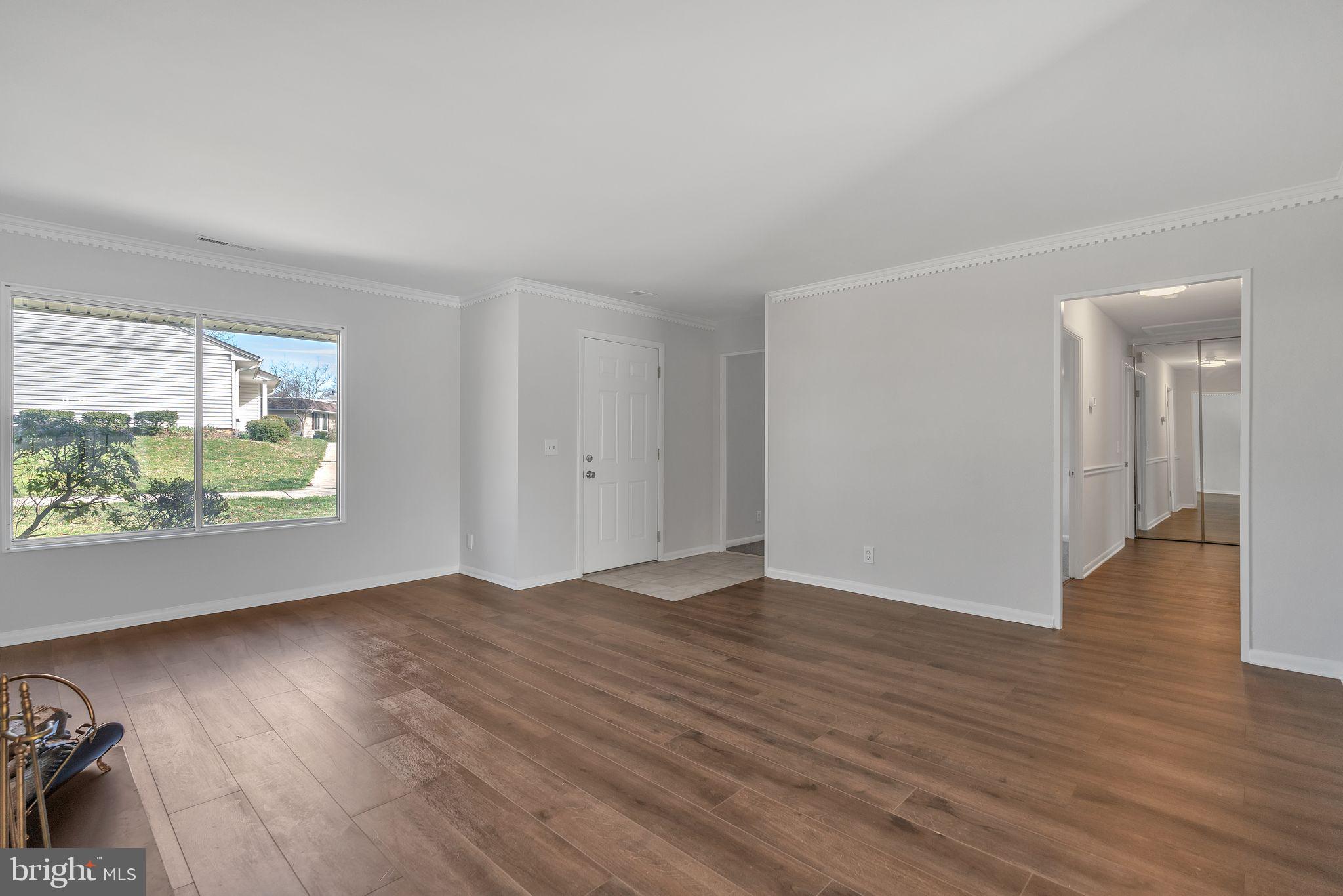 LEISURE WORLD - Residential