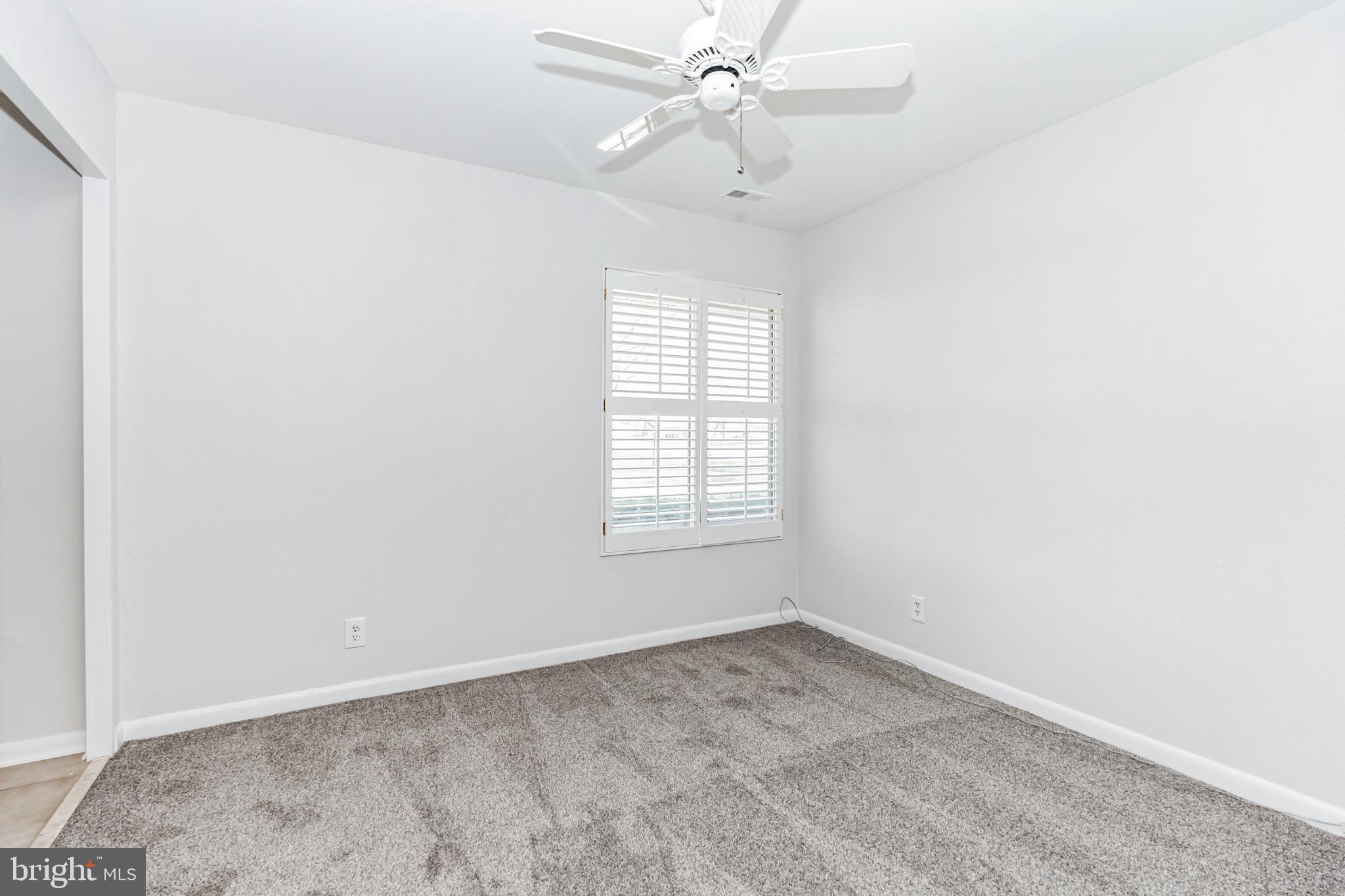 LEISURE WORLD - Residential