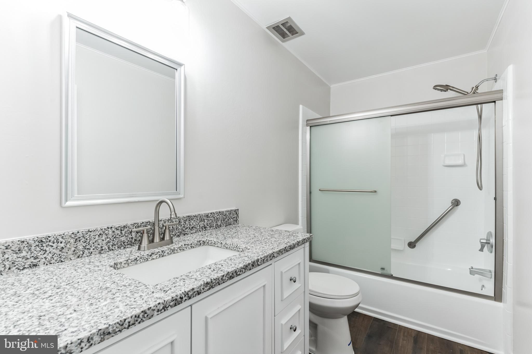 LEISURE WORLD - Residential