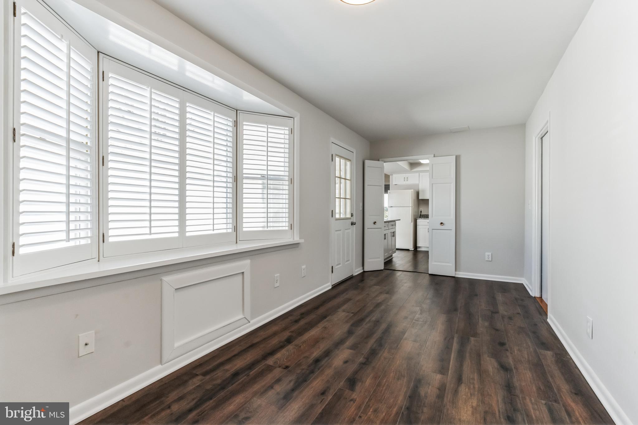 LEISURE WORLD - Residential