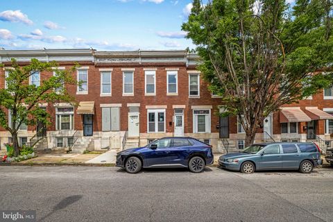 Townhouse For Sale - 2423 Mcculloh Street<br/> Baltimore City County, BALTIMORE, MD 21217
