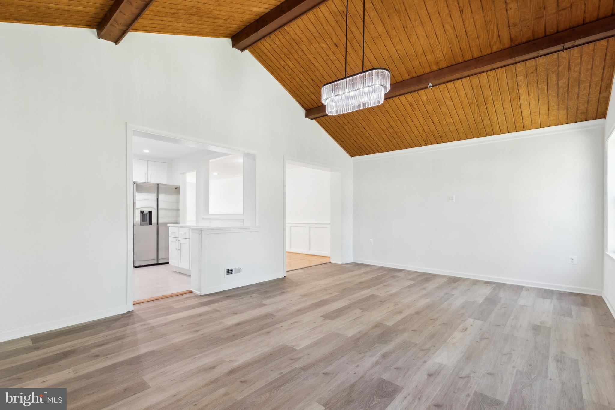 HILLMEADE MANOR - Residential