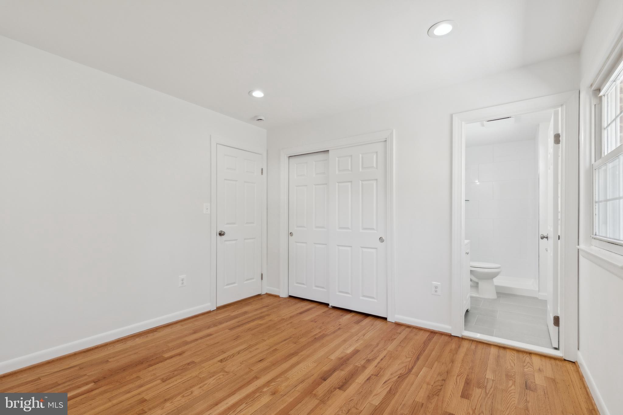 HILLMEADE MANOR - Residential