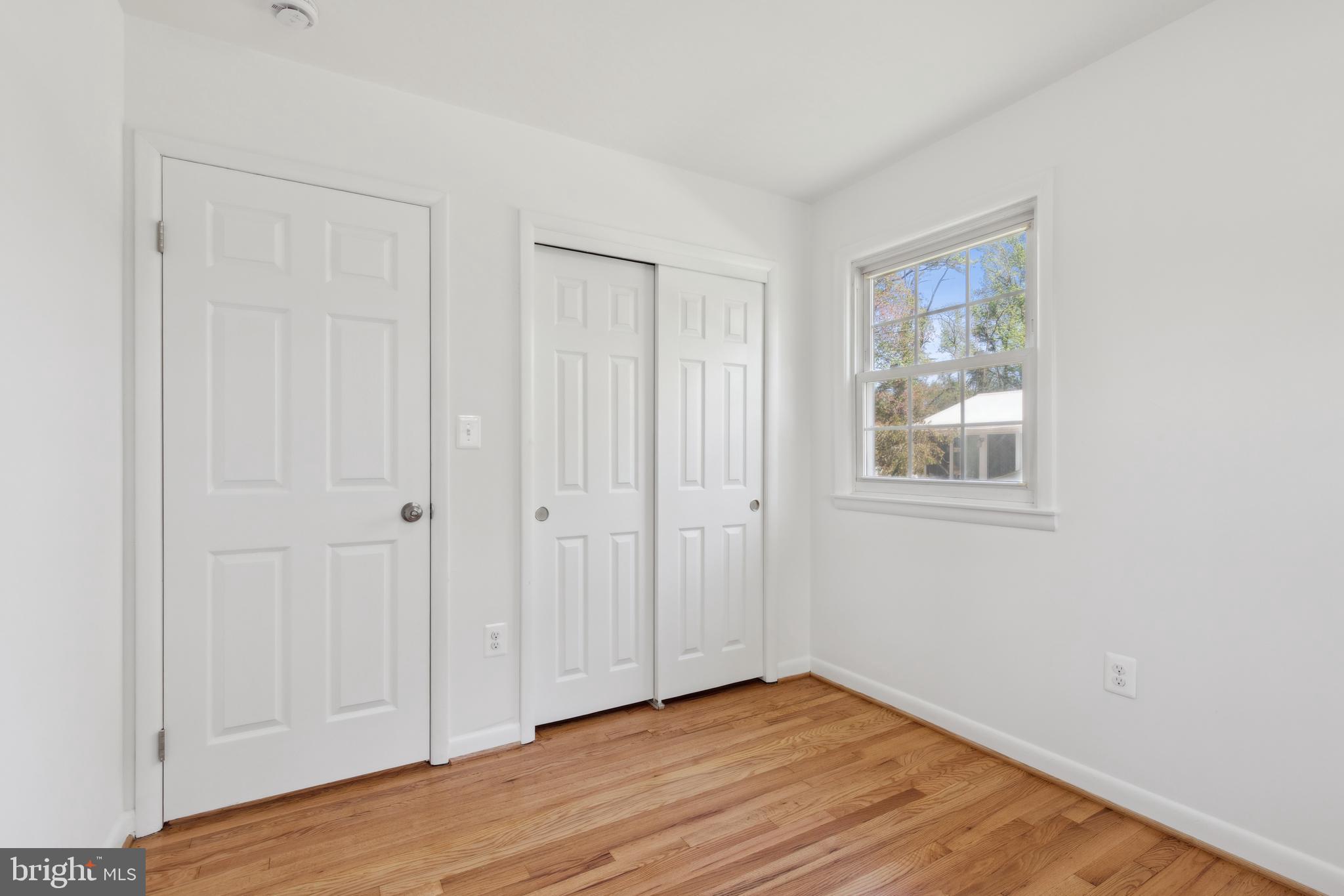 HILLMEADE MANOR - Residential