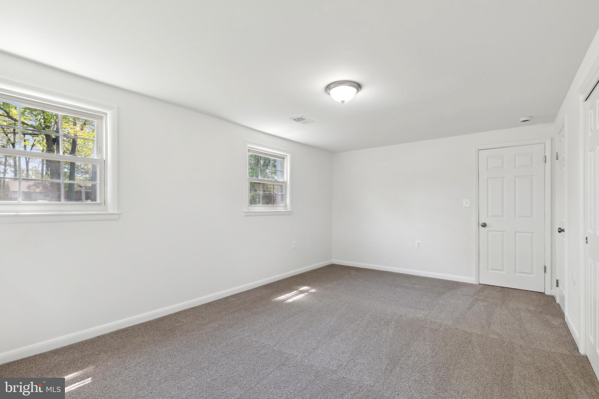 HILLMEADE MANOR - Residential