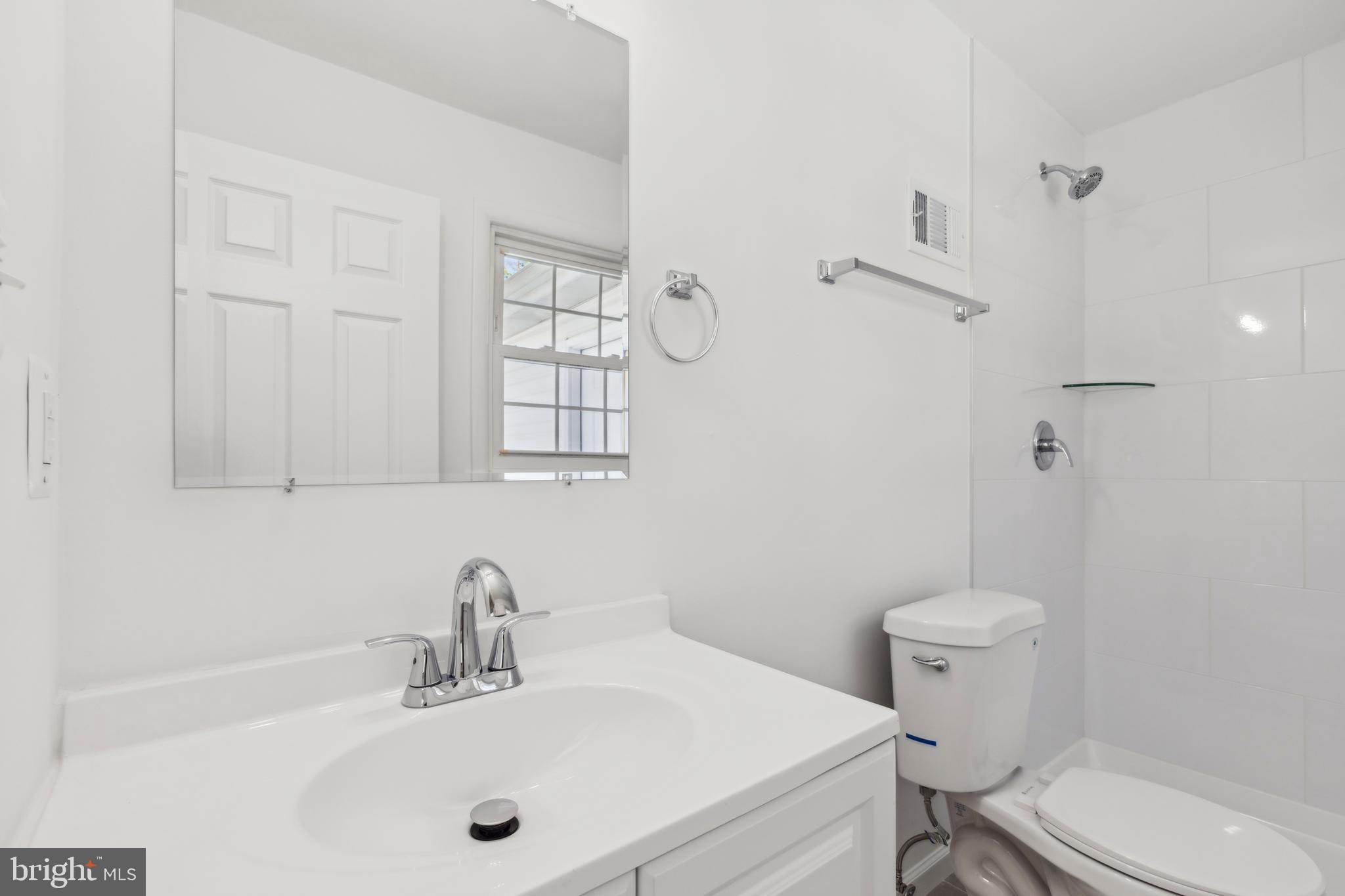 HILLMEADE MANOR - Residential