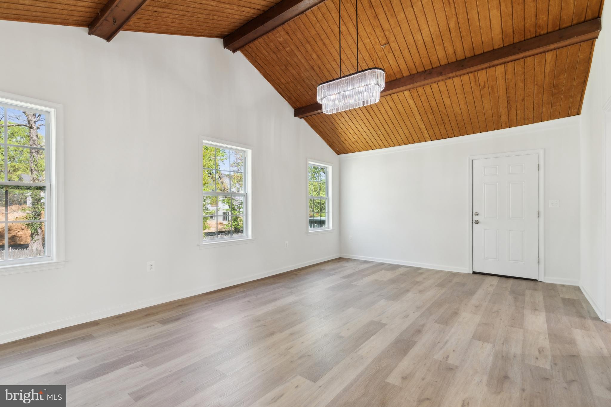 HILLMEADE MANOR - Residential