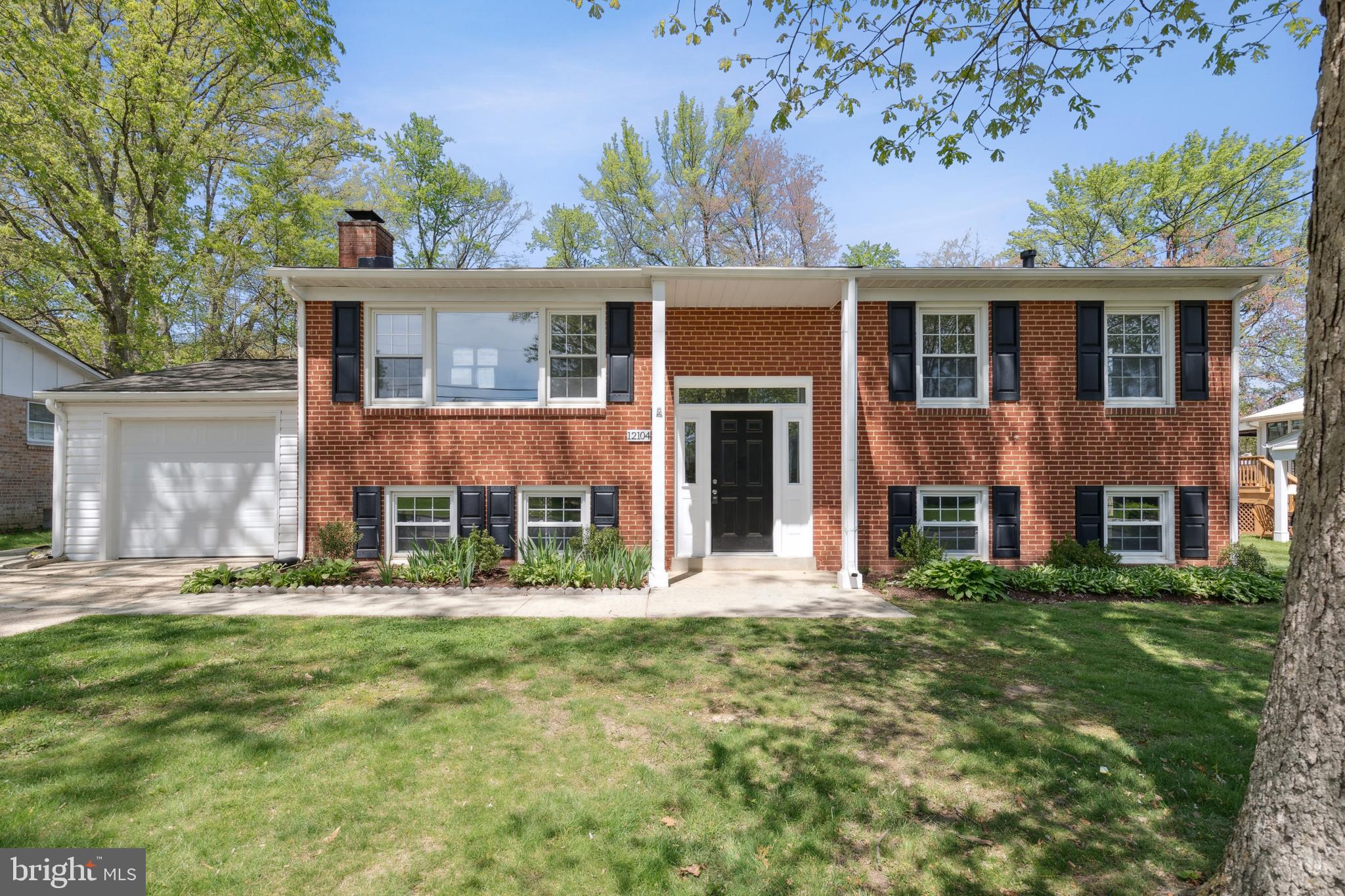 HILLMEADE MANOR - Residential