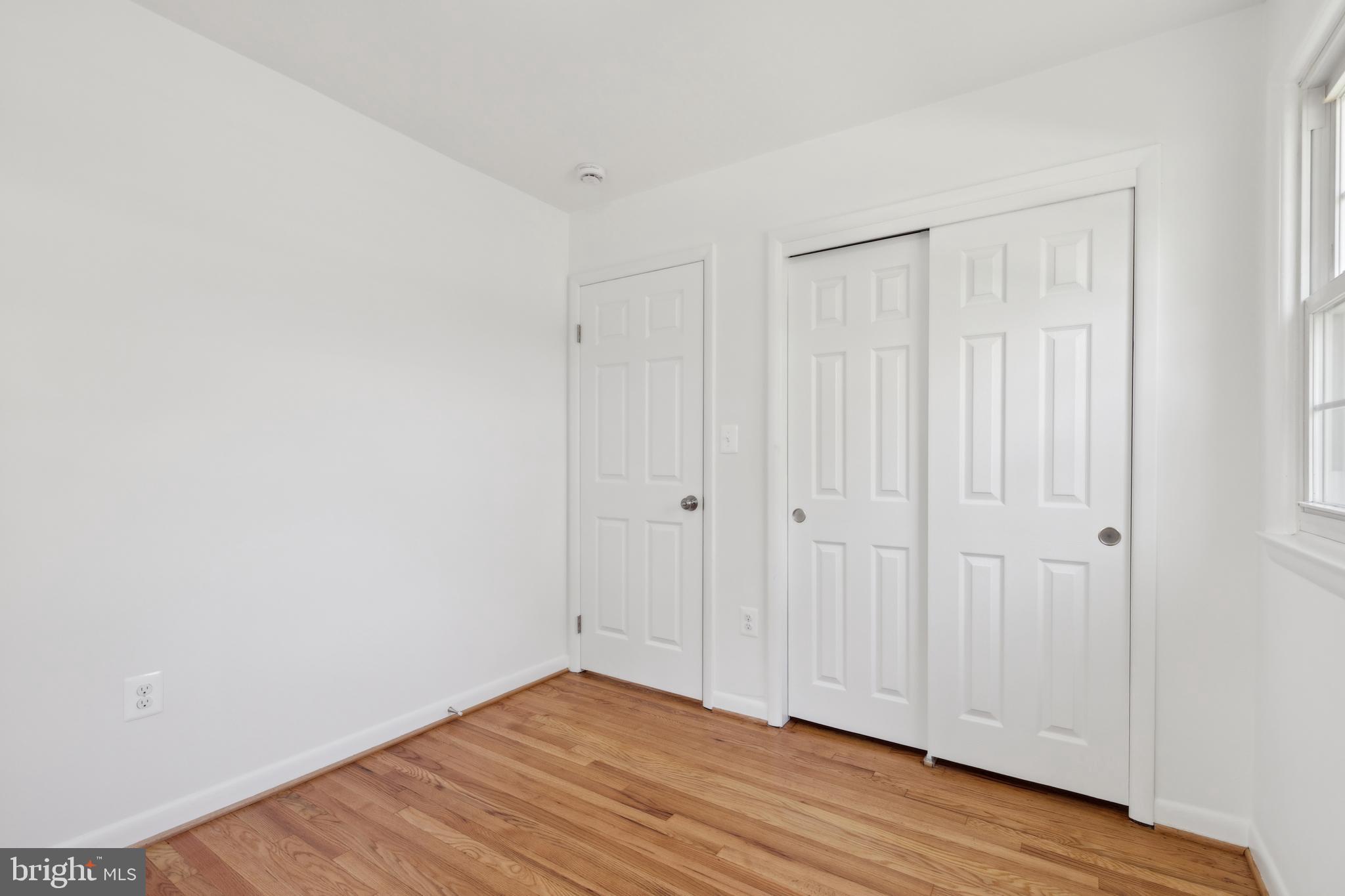 HILLMEADE MANOR - Residential