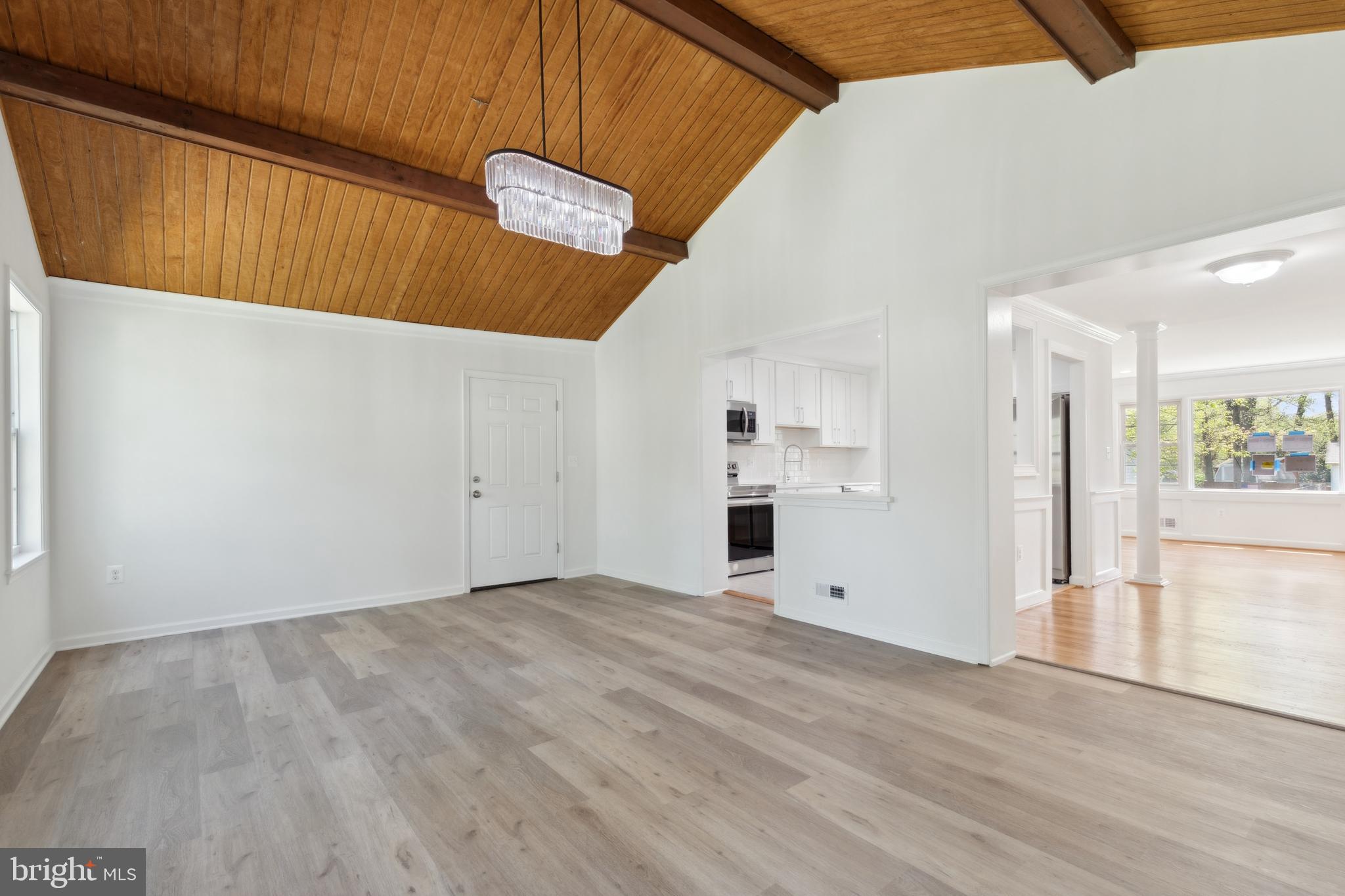 HILLMEADE MANOR - Residential