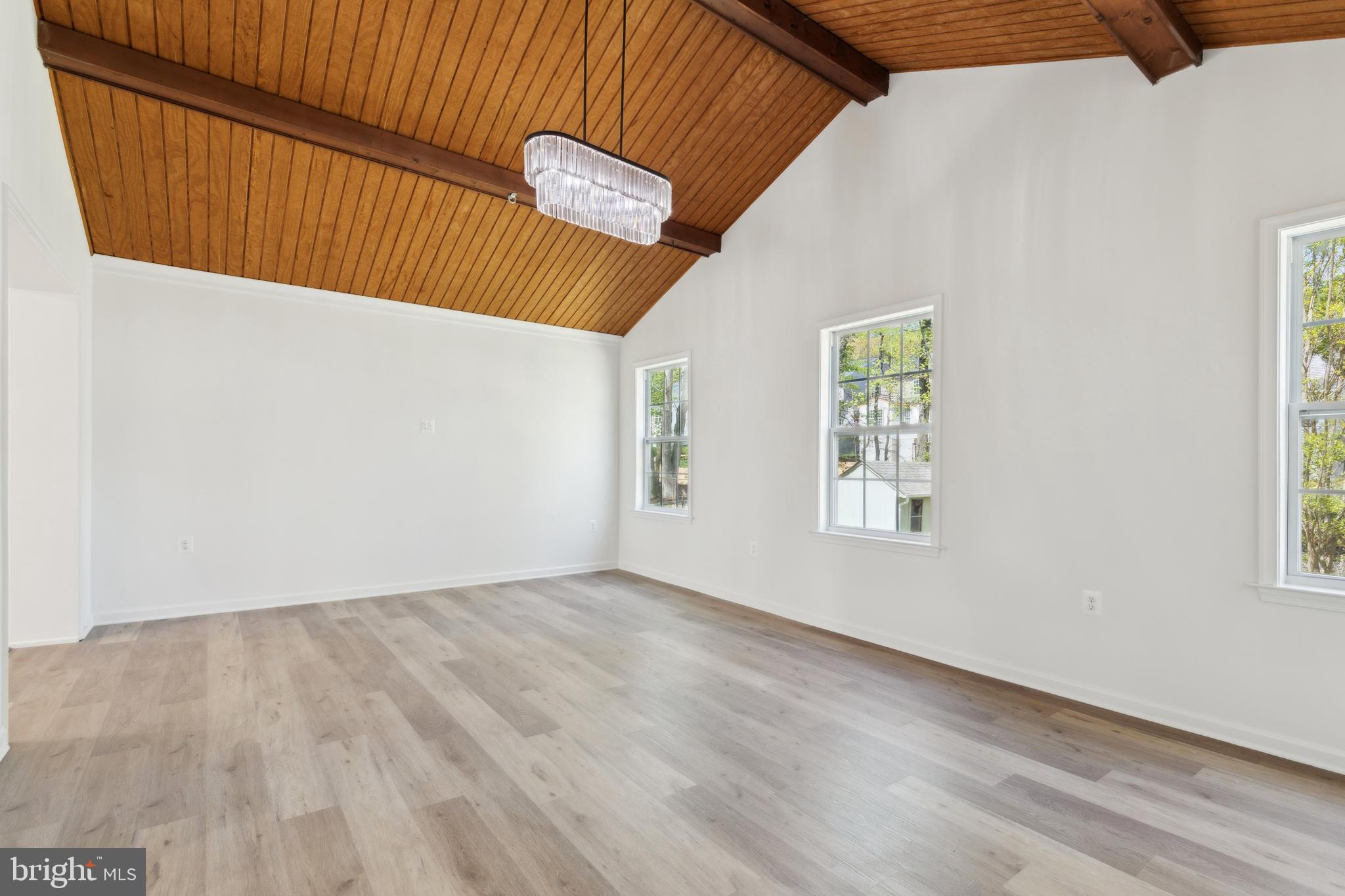 HILLMEADE MANOR - Residential