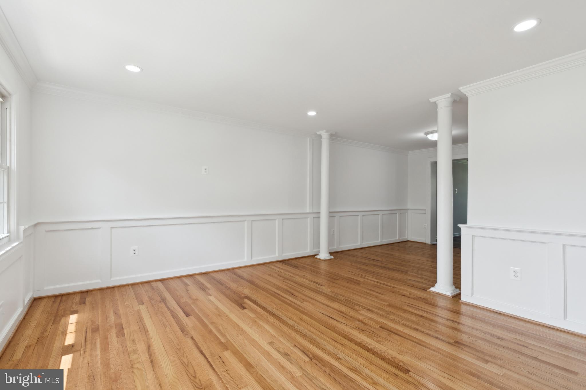 HILLMEADE MANOR - Residential