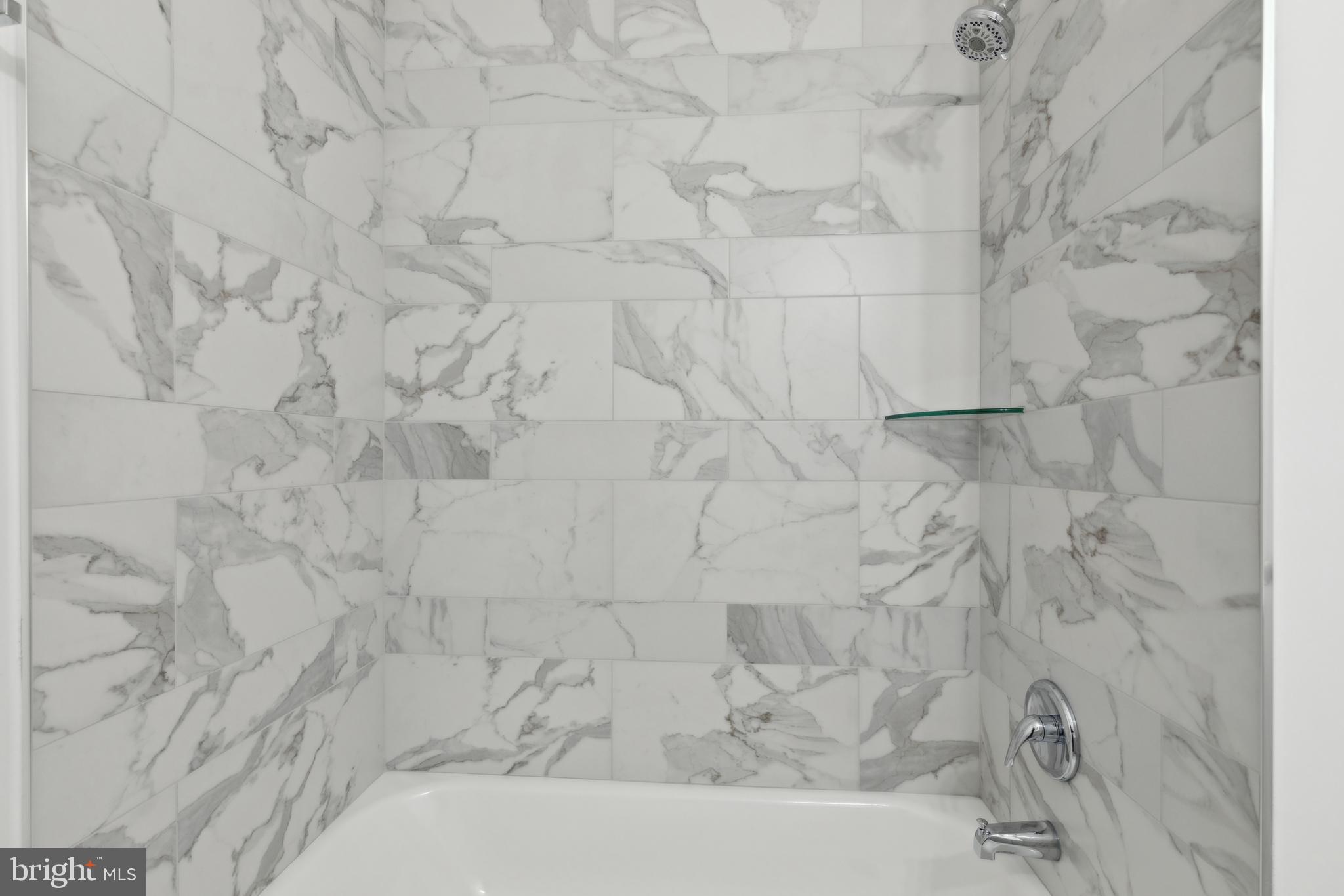 HILLMEADE MANOR - Residential