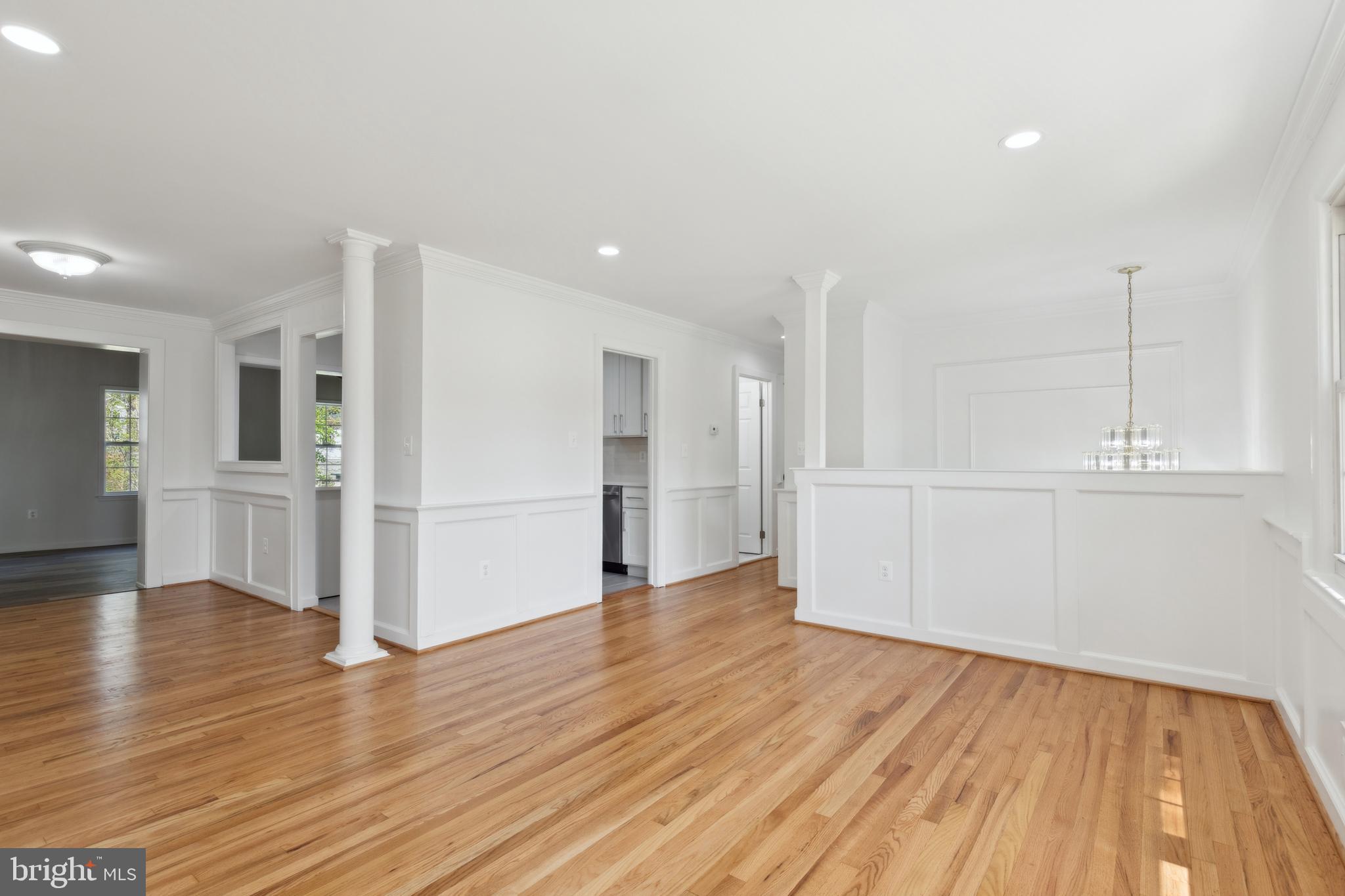 HILLMEADE MANOR - Residential