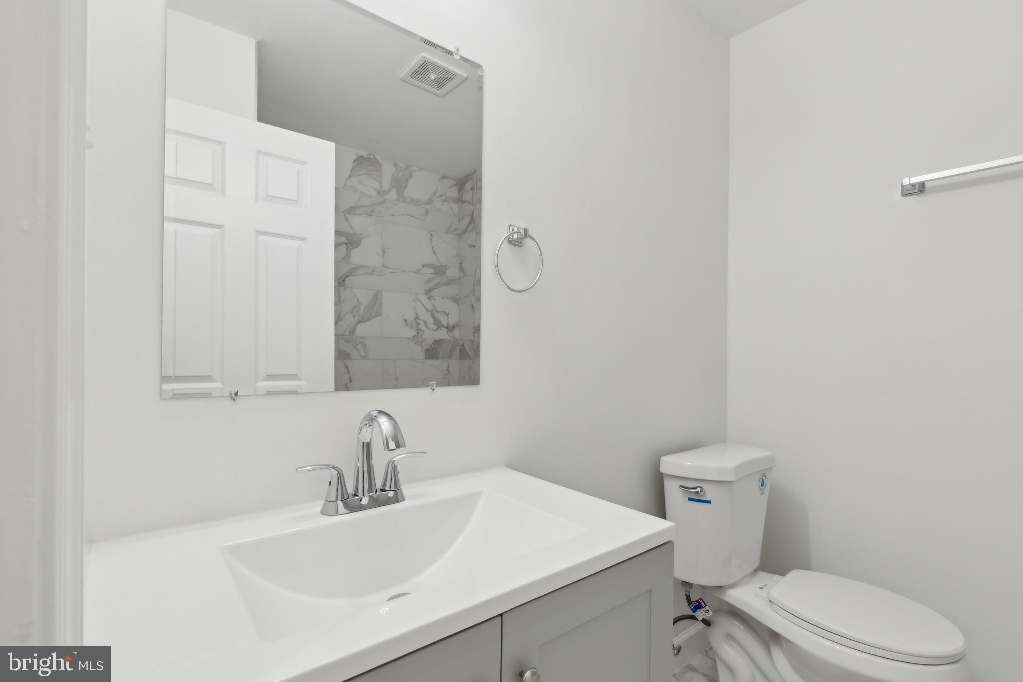 HILLMEADE MANOR - Residential