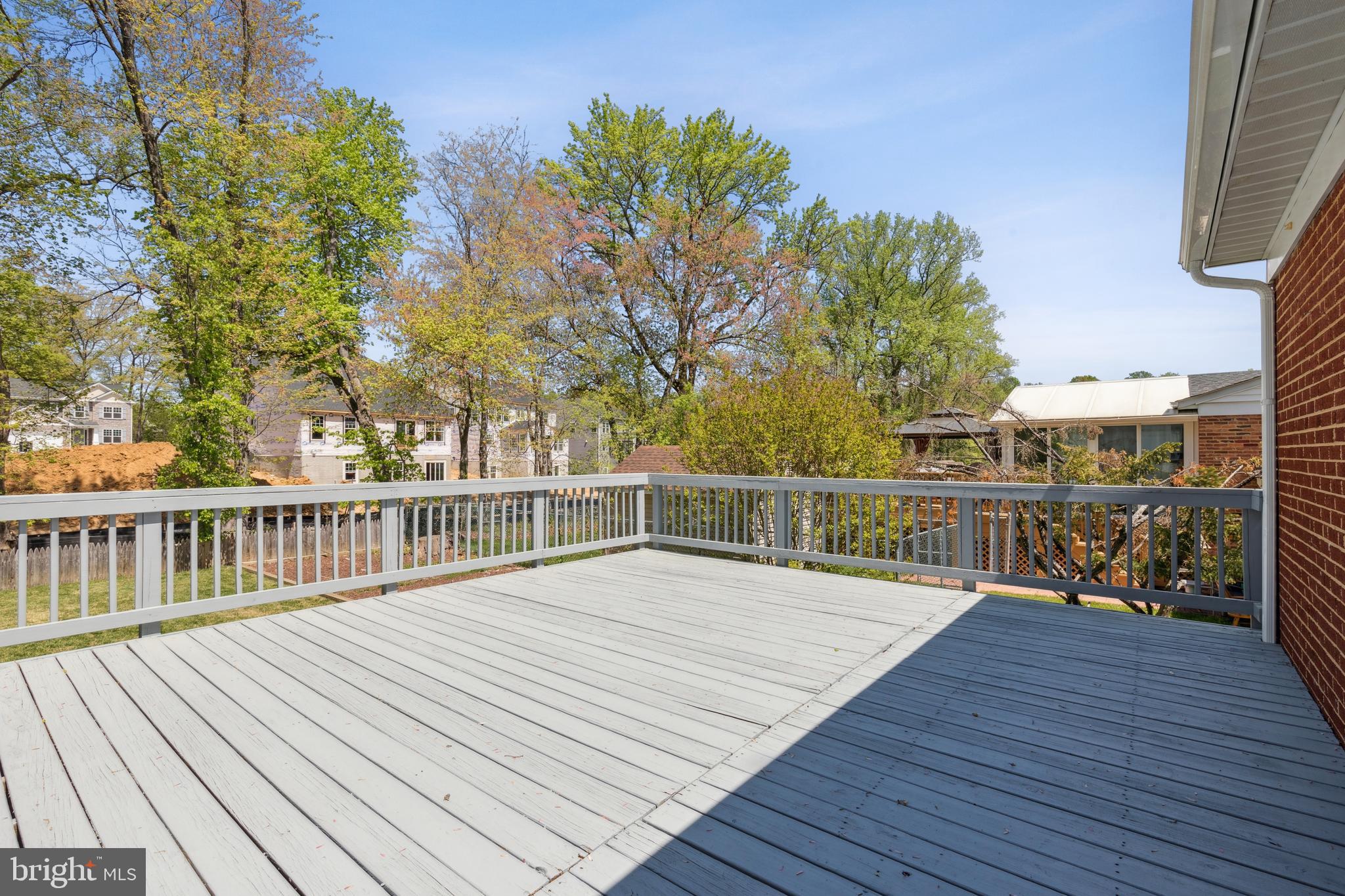 HILLMEADE MANOR - Residential