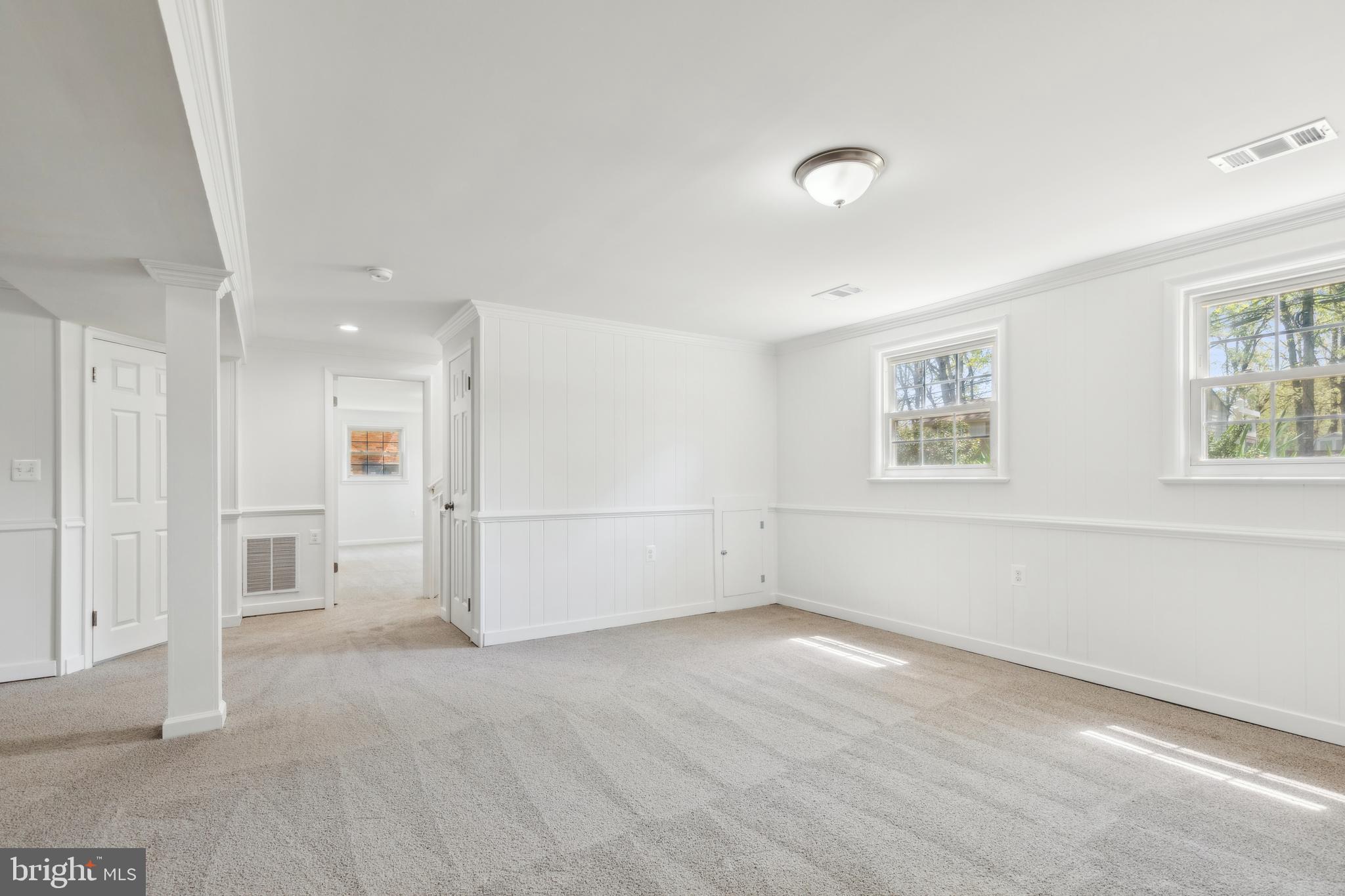 HILLMEADE MANOR - Residential