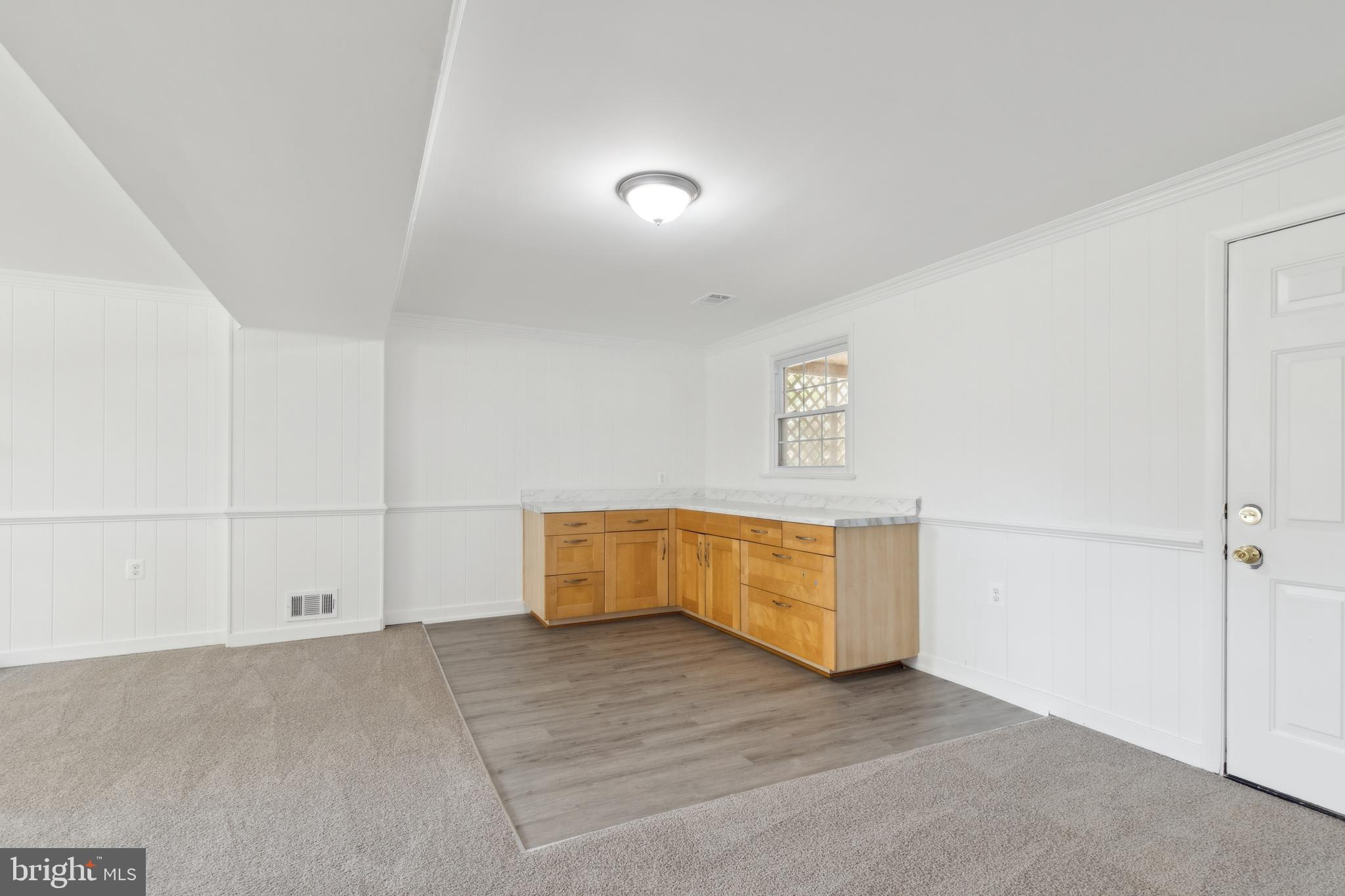 HILLMEADE MANOR - Residential