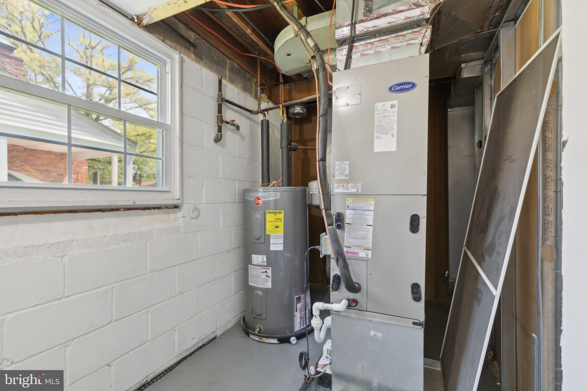 HILLMEADE MANOR - Residential