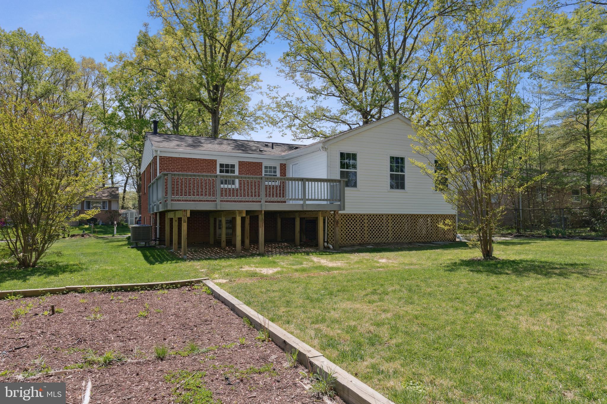 HILLMEADE MANOR - Residential