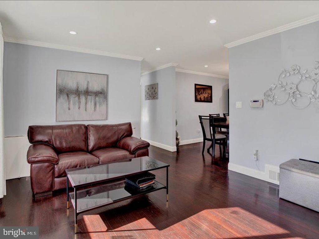 Photo of 5610 Decatur Place, HYATTSVILLE, MD 20781 (MLS # MDPG2182156)