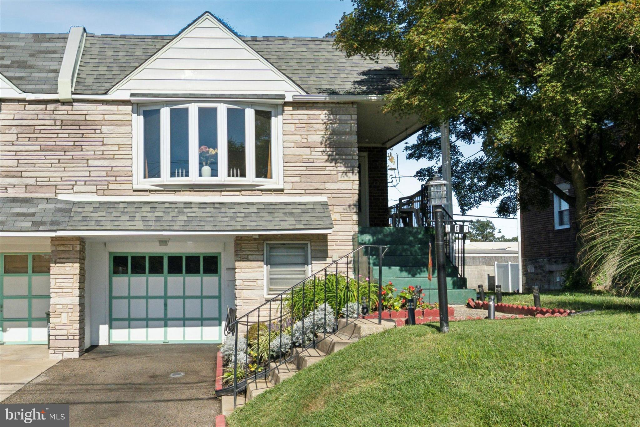 YEADON - Residential