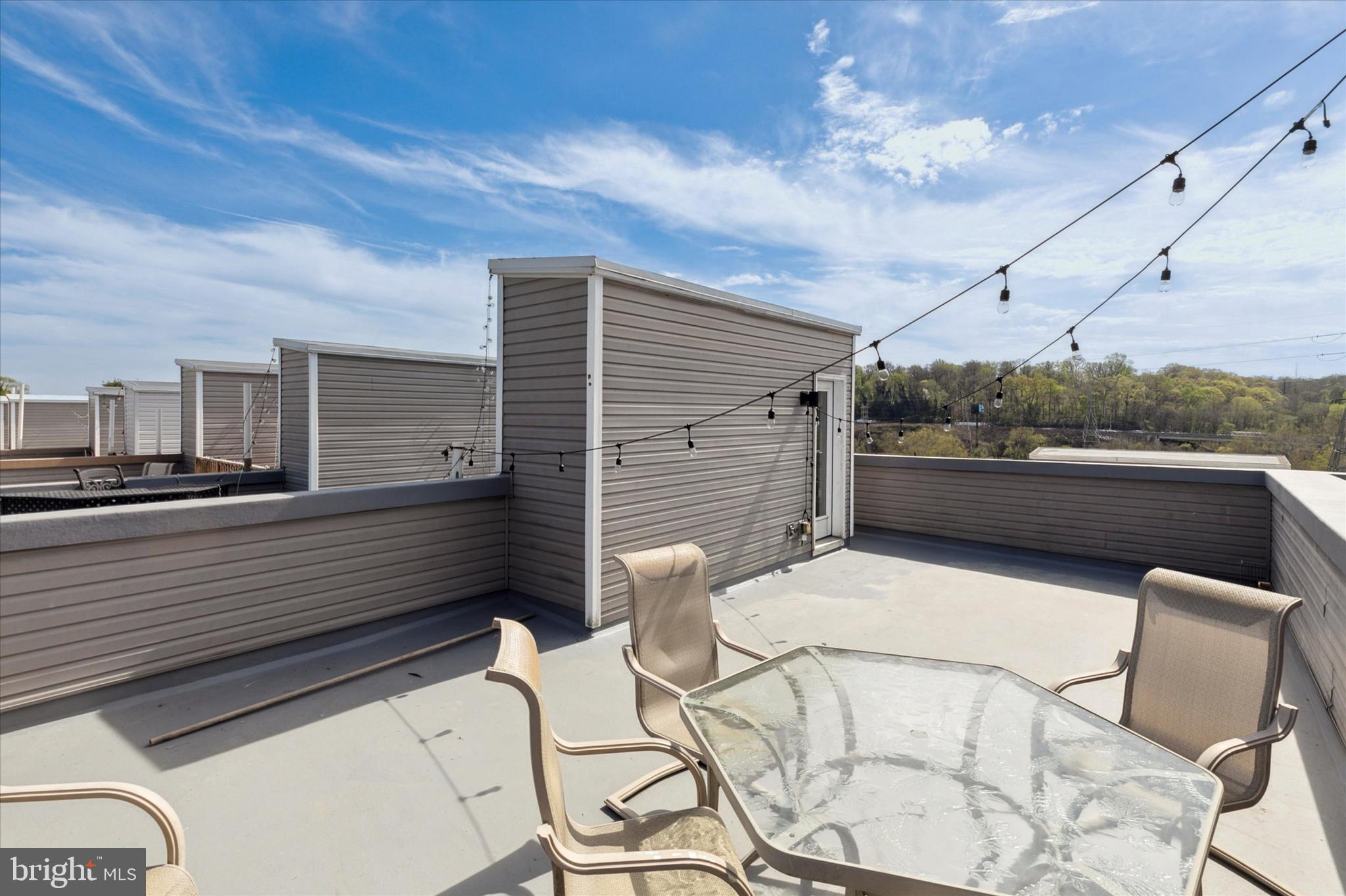 MANAYUNK - Residential Lease