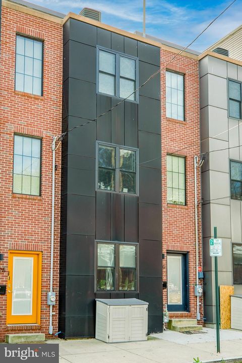 Townhouse For Rent - 4128 Tower Street<br/> PHILADELPHIA, PA 19127