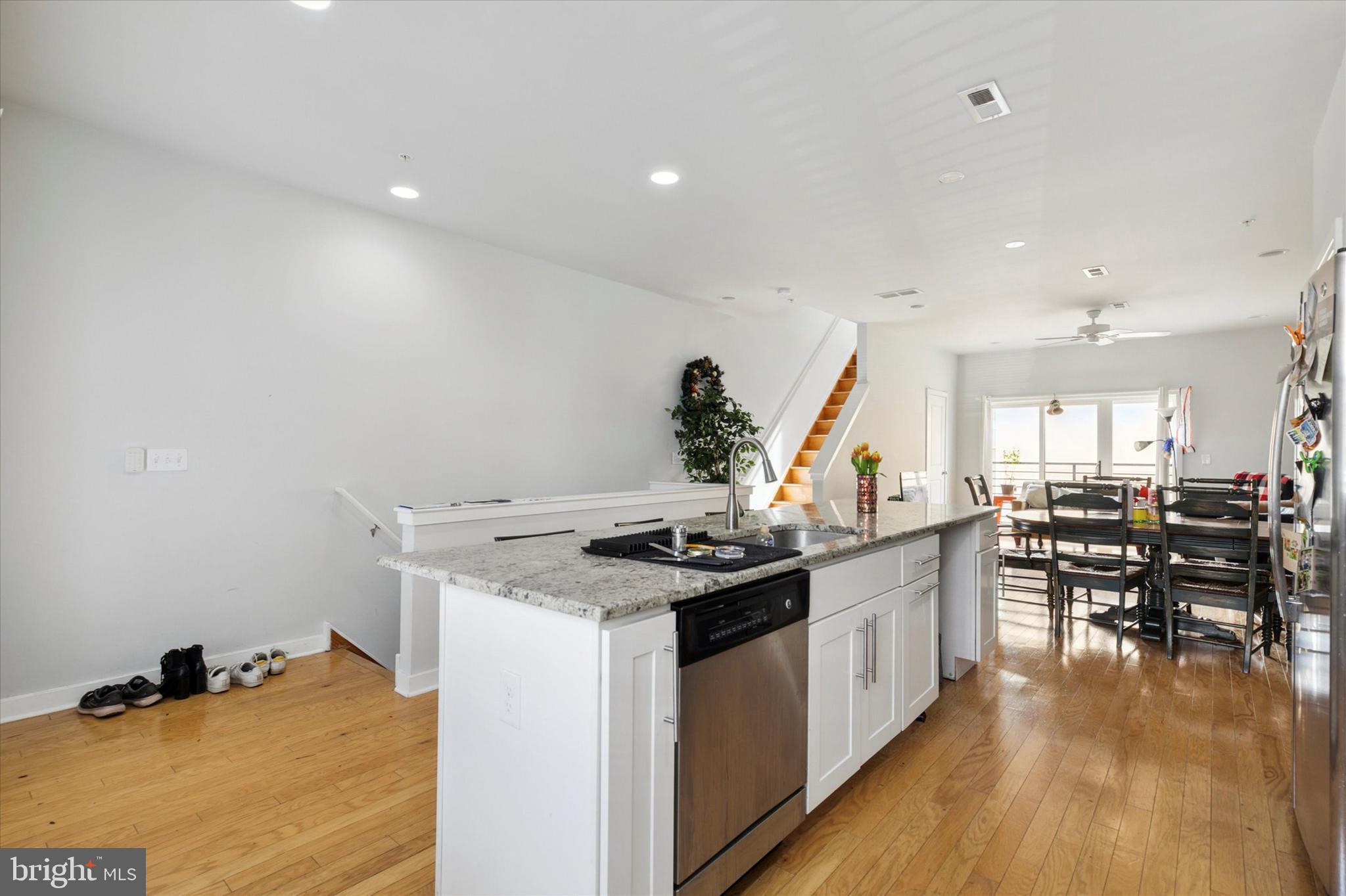 MANAYUNK - Residential Lease