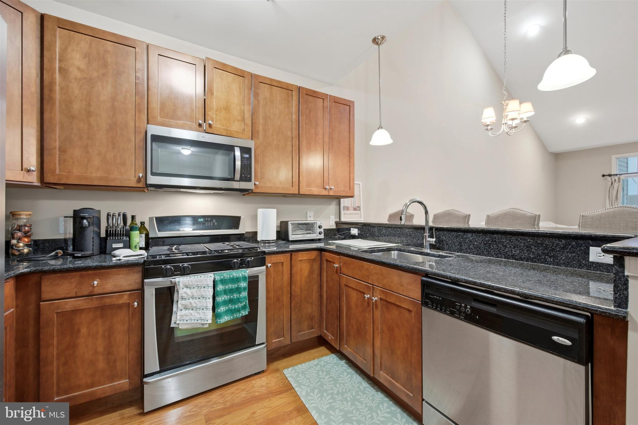 THE GRANDE AT RIVERVIEW - Residential