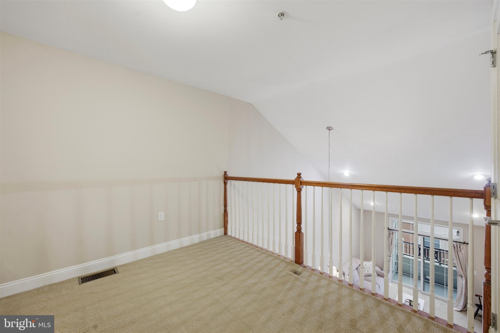 THE GRANDE AT RIVERVIEW - Residential