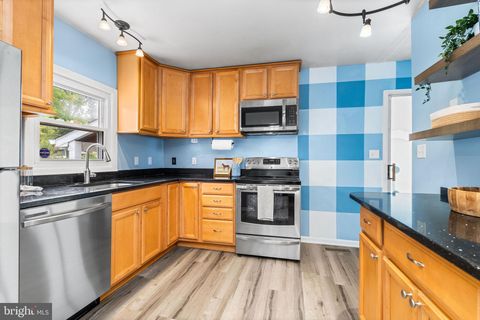 313 PARK HALL S LAUREL MD 20724