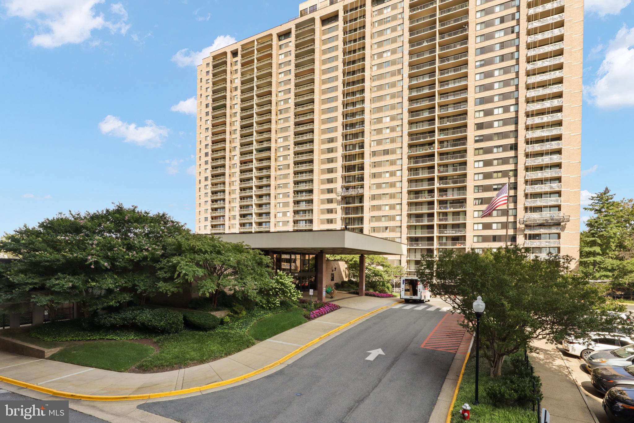 SKYLINE SQUARE CONDO - Residential Lease