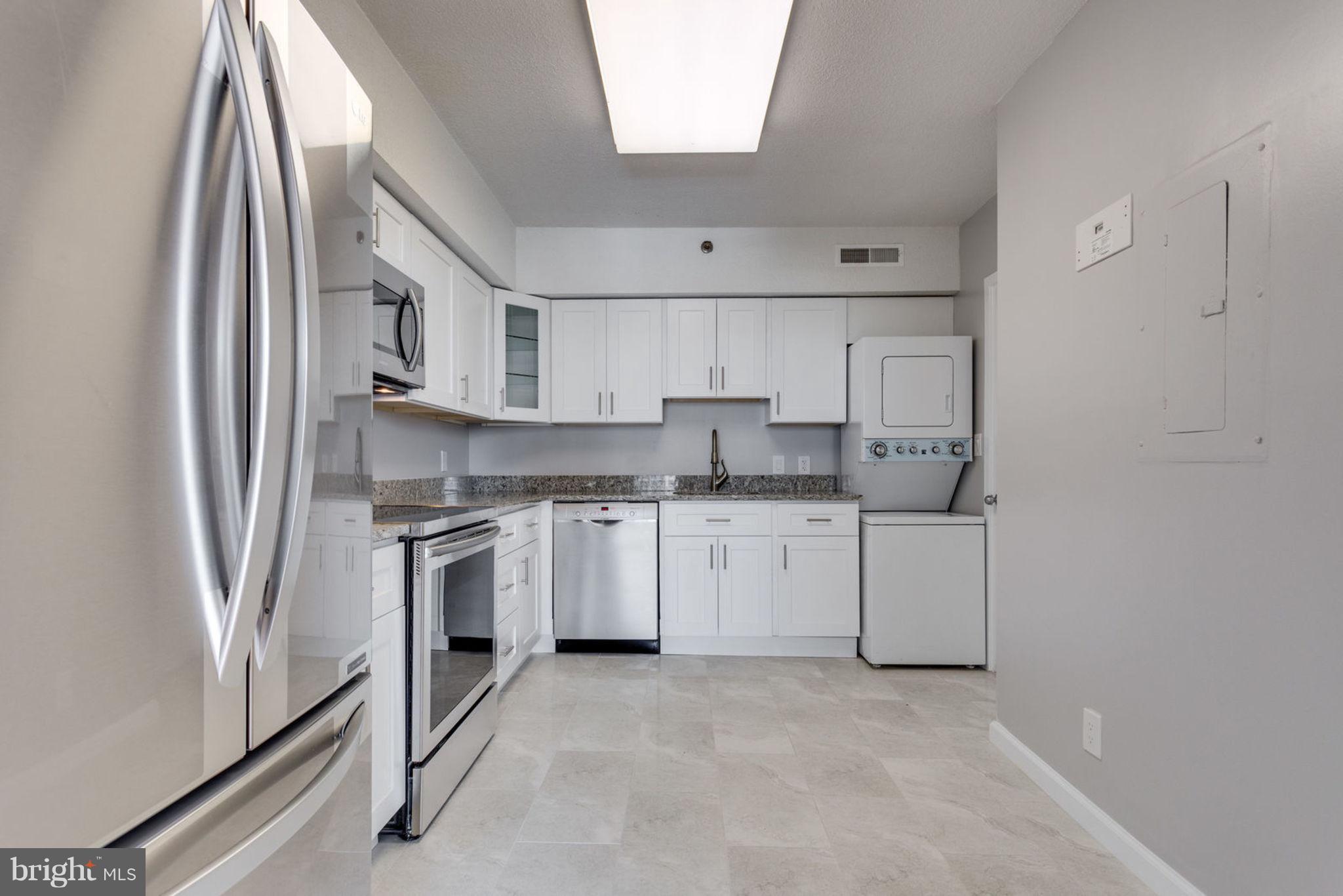 SKYLINE SQUARE CONDO - Residential Lease