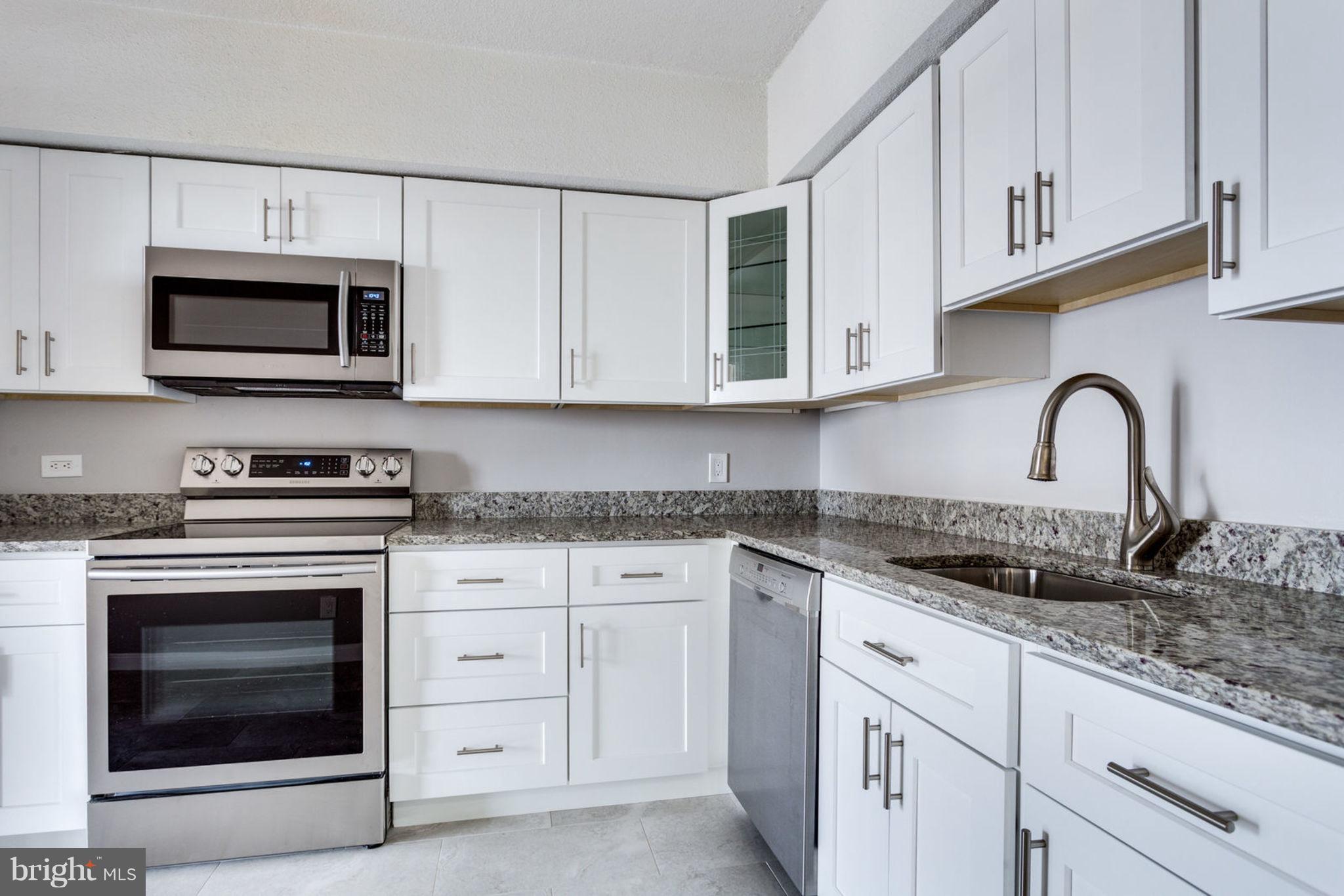 SKYLINE SQUARE CONDO - Residential Lease