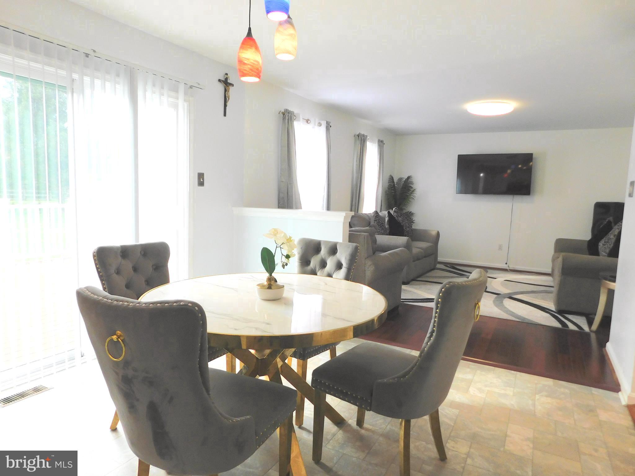 MEADOWBROOK - Residential