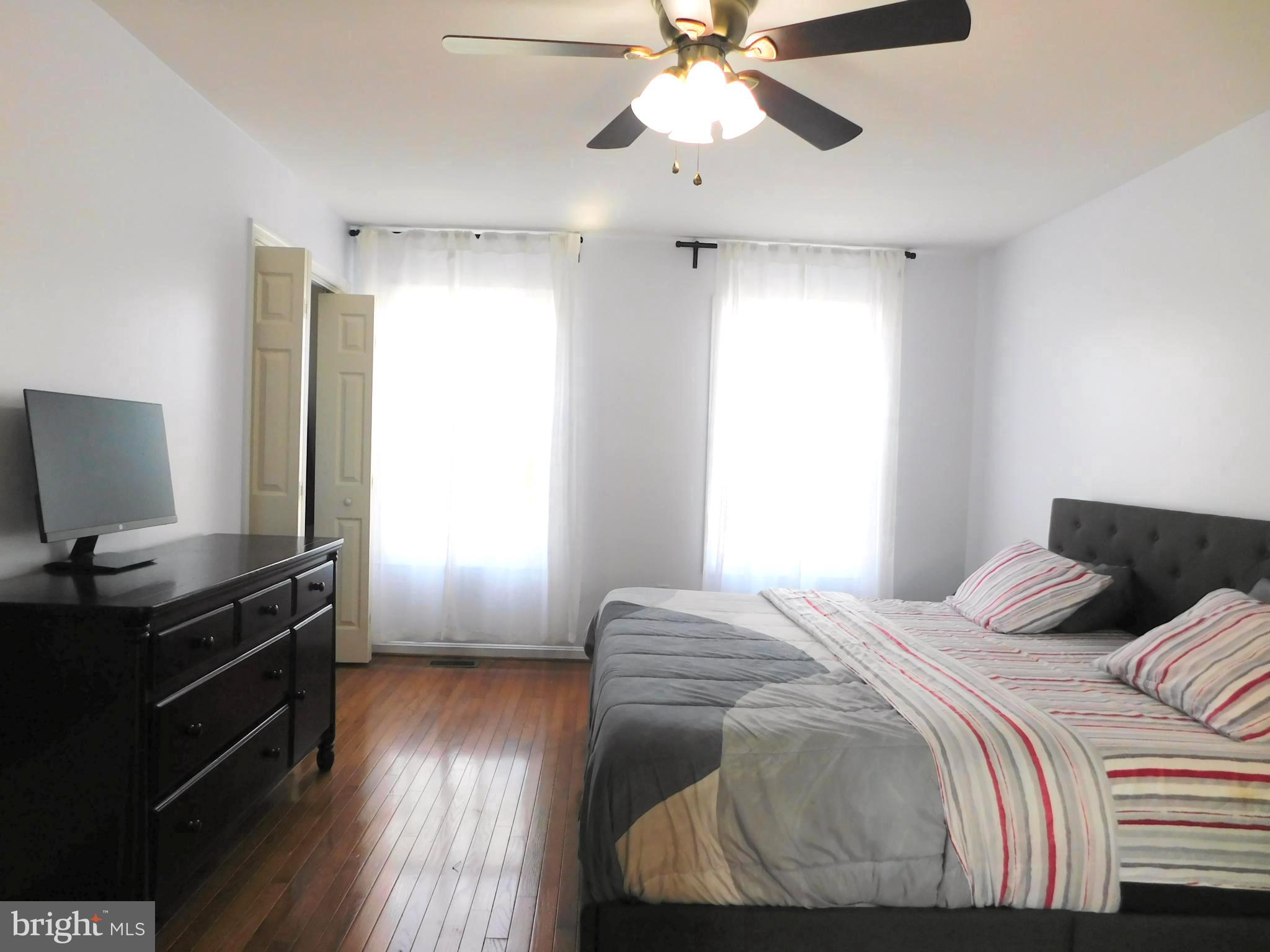 MEADOWBROOK - Residential