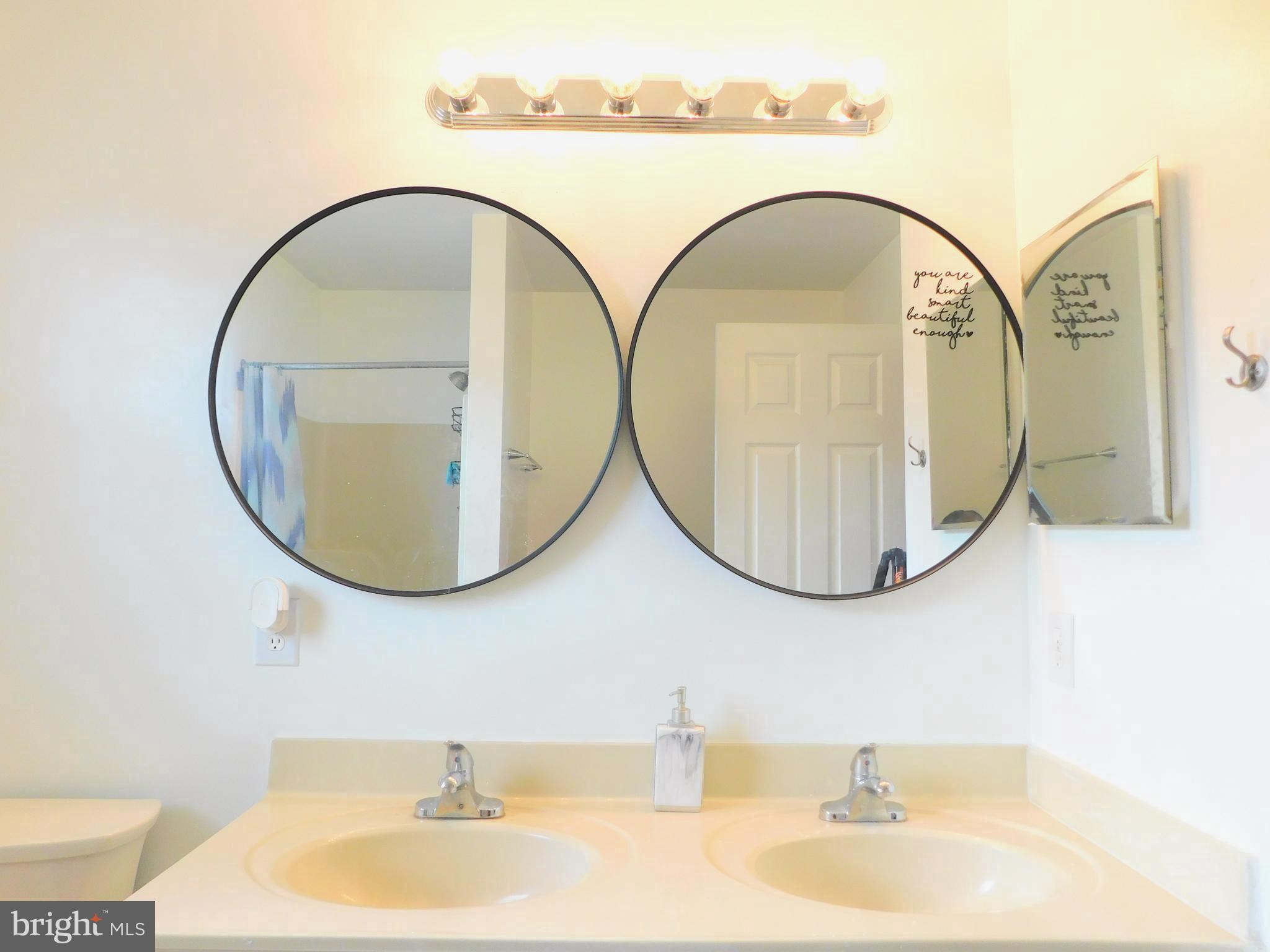 MEADOWBROOK - Residential