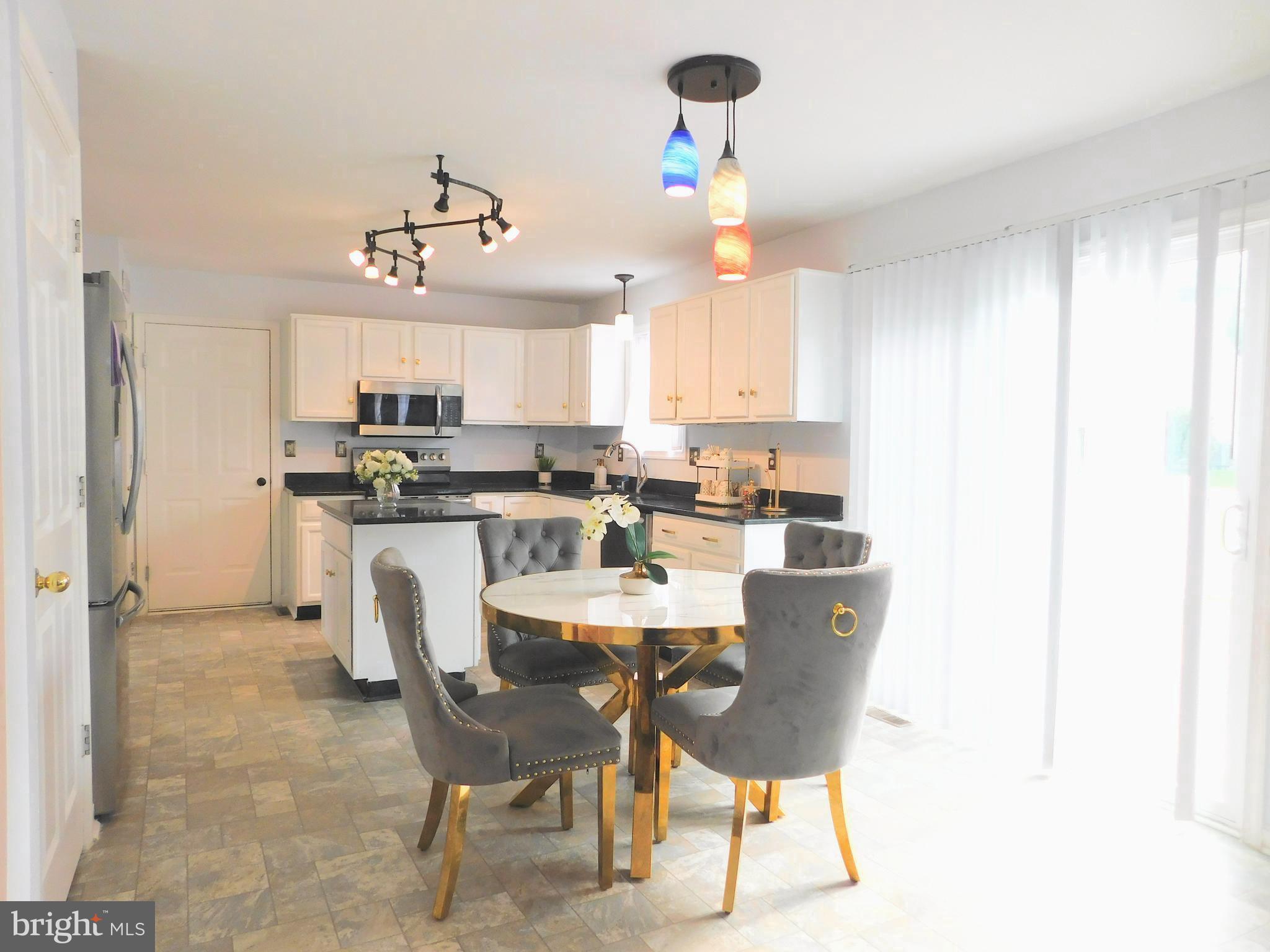 MEADOWBROOK - Residential