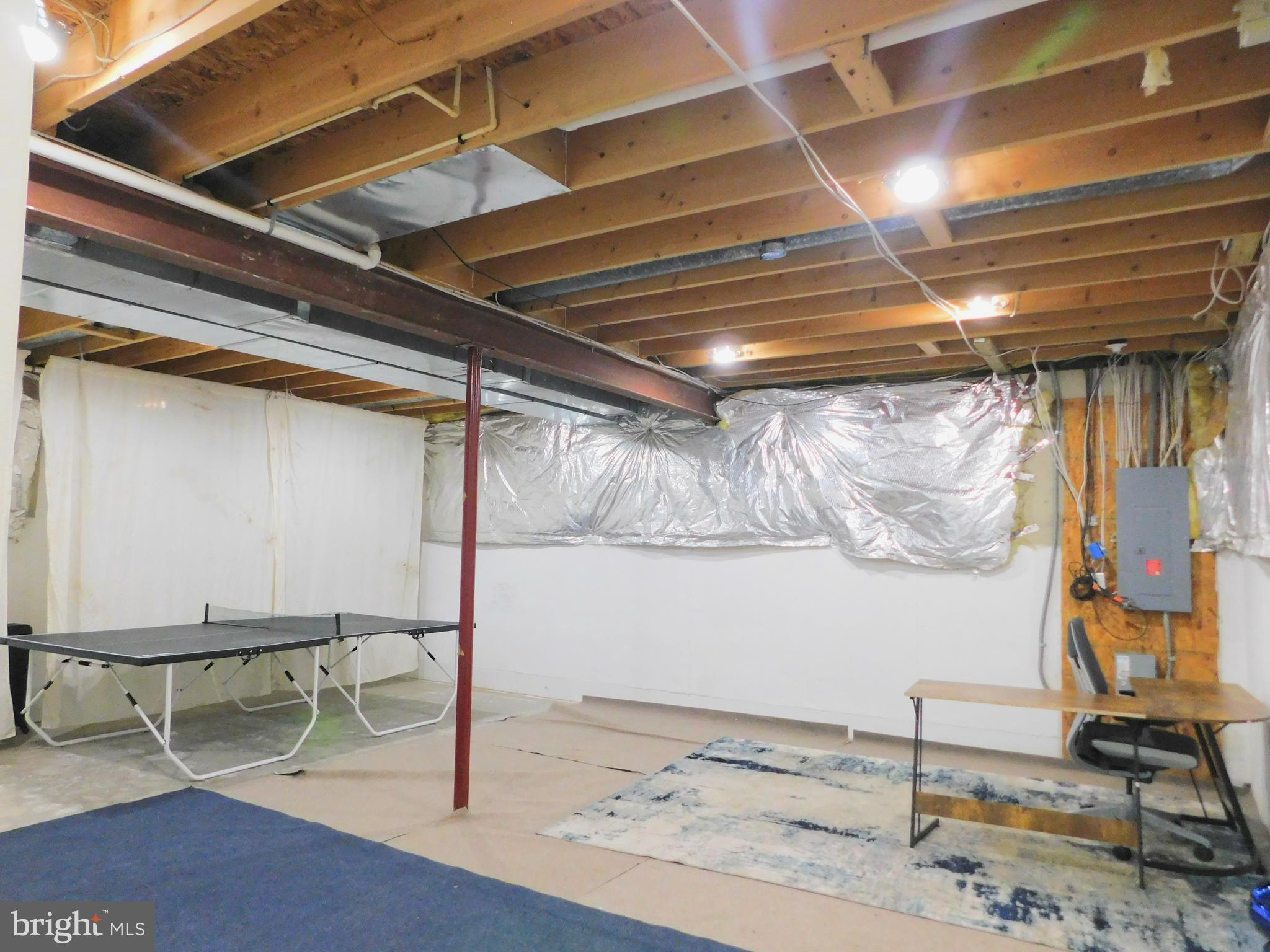 MEADOWBROOK - Residential