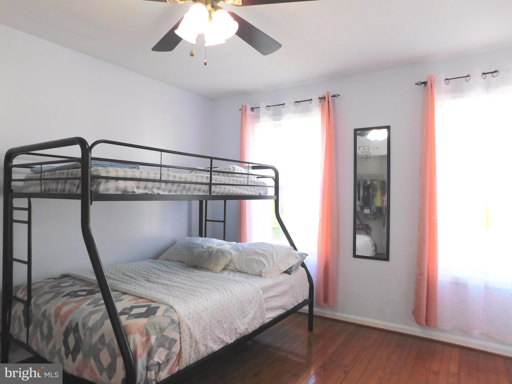 MEADOWBROOK - Residential