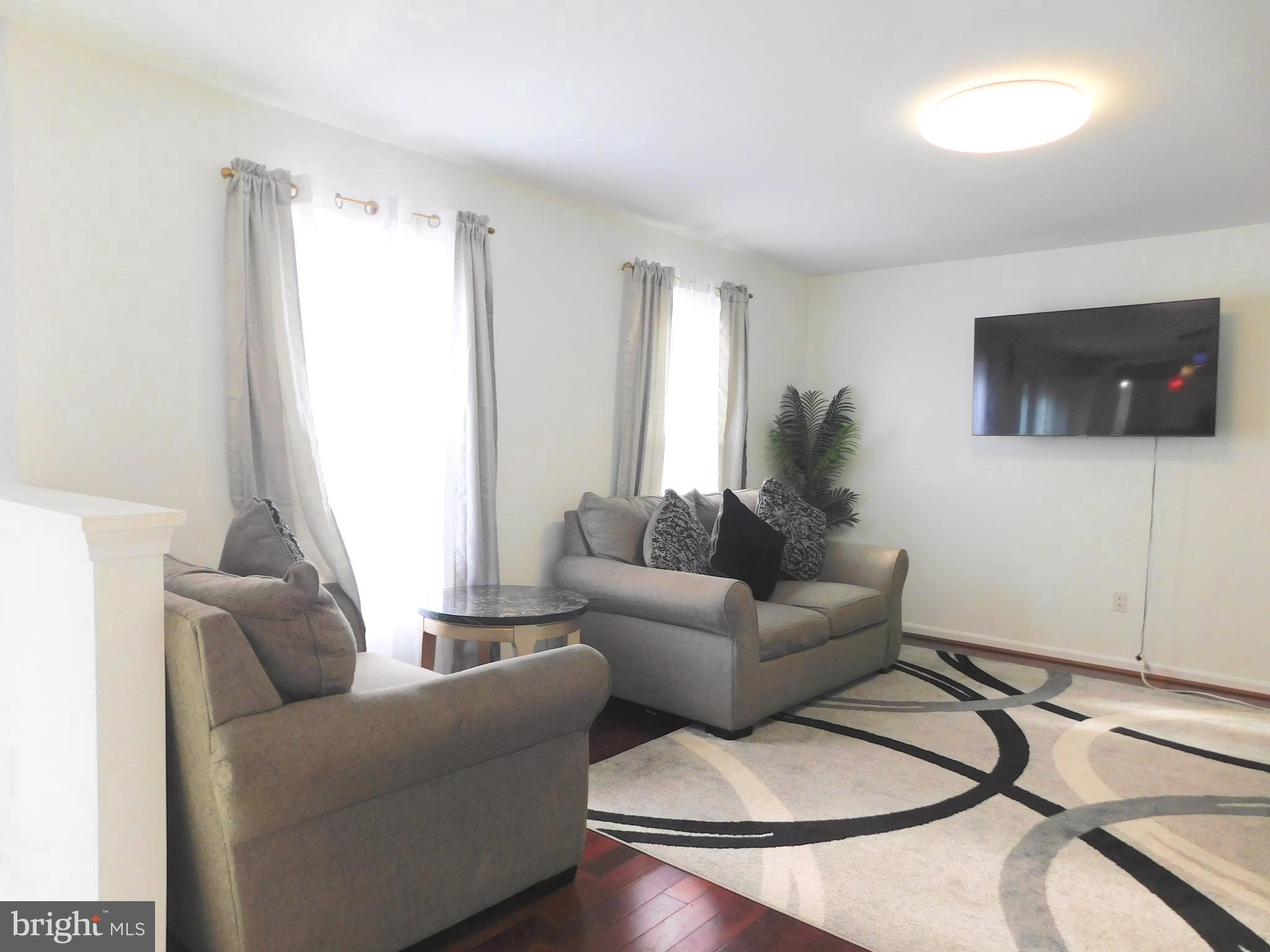 MEADOWBROOK - Residential