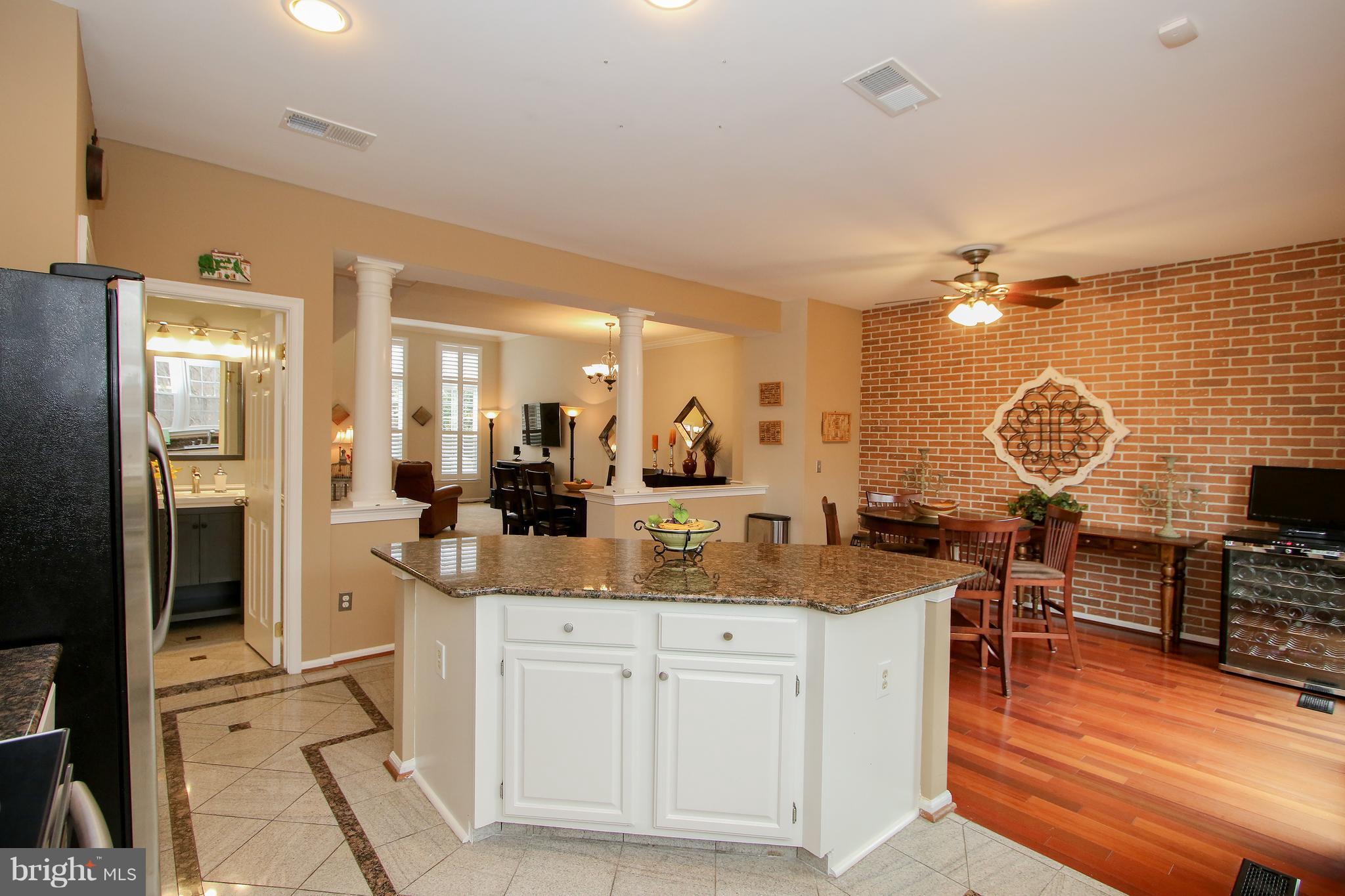 POTOMAC LAKES - Residential