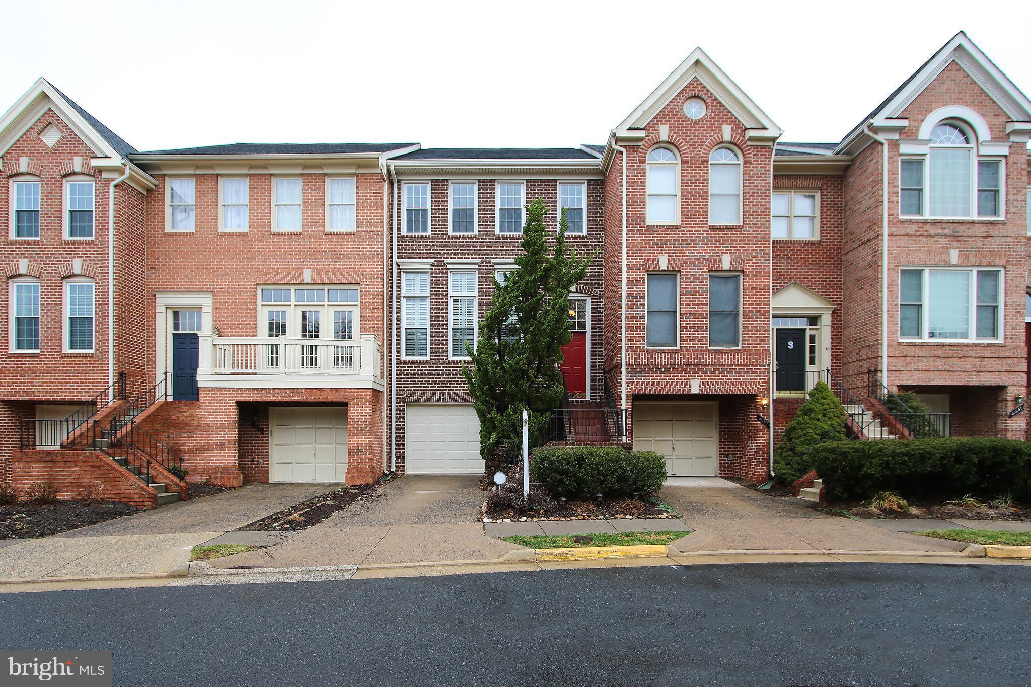 POTOMAC LAKES - Residential